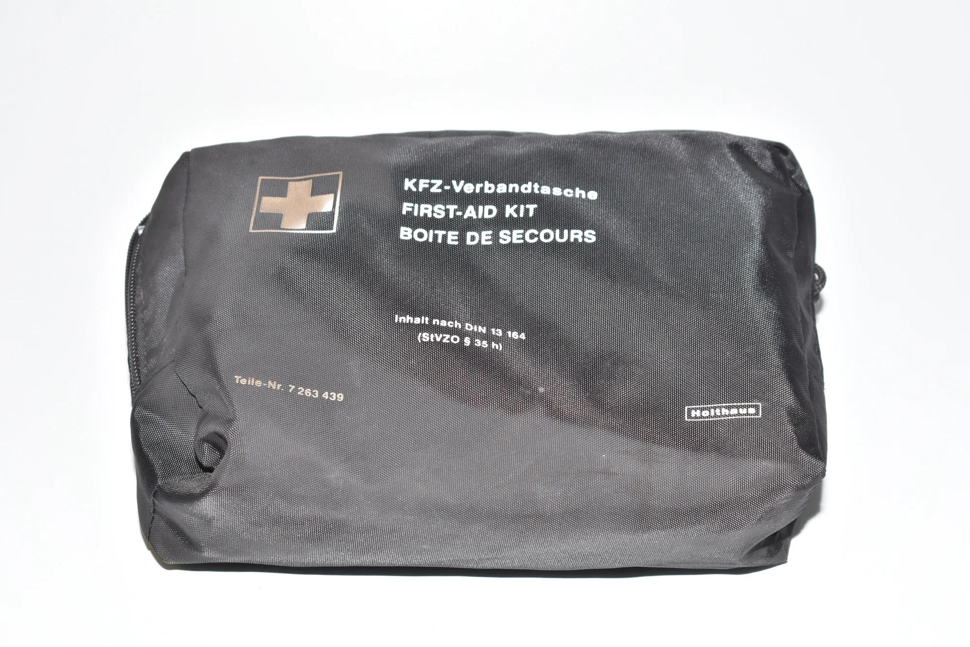 First Aid Kit – OEM 7263439 · BMW i8 (I12) BMW i8 (I12) hybrid 2016