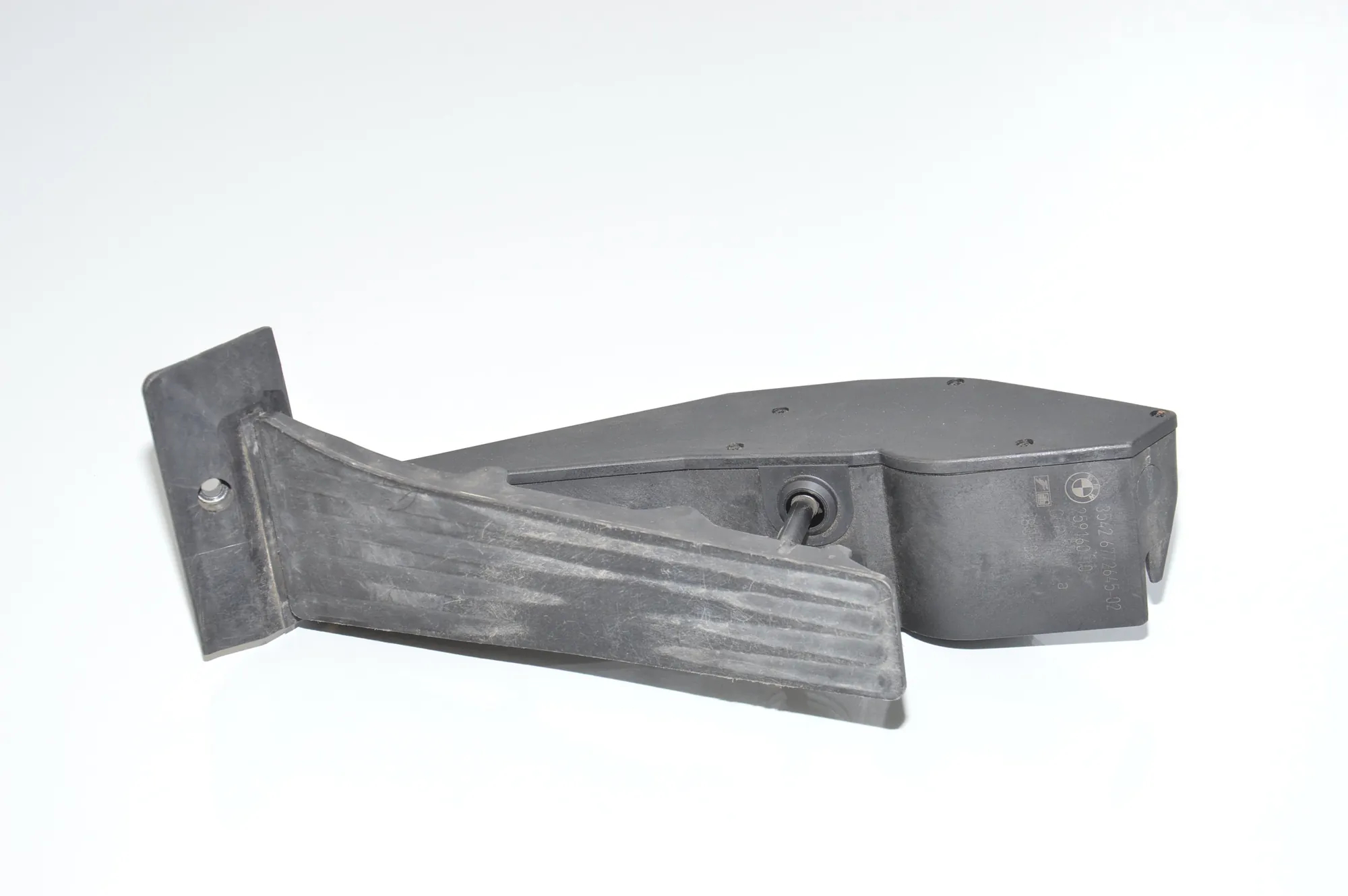 Throttle Pedal – OEM 6772645 · BMW 3 (E90) BMW 3 (E90) 330 xd 2006