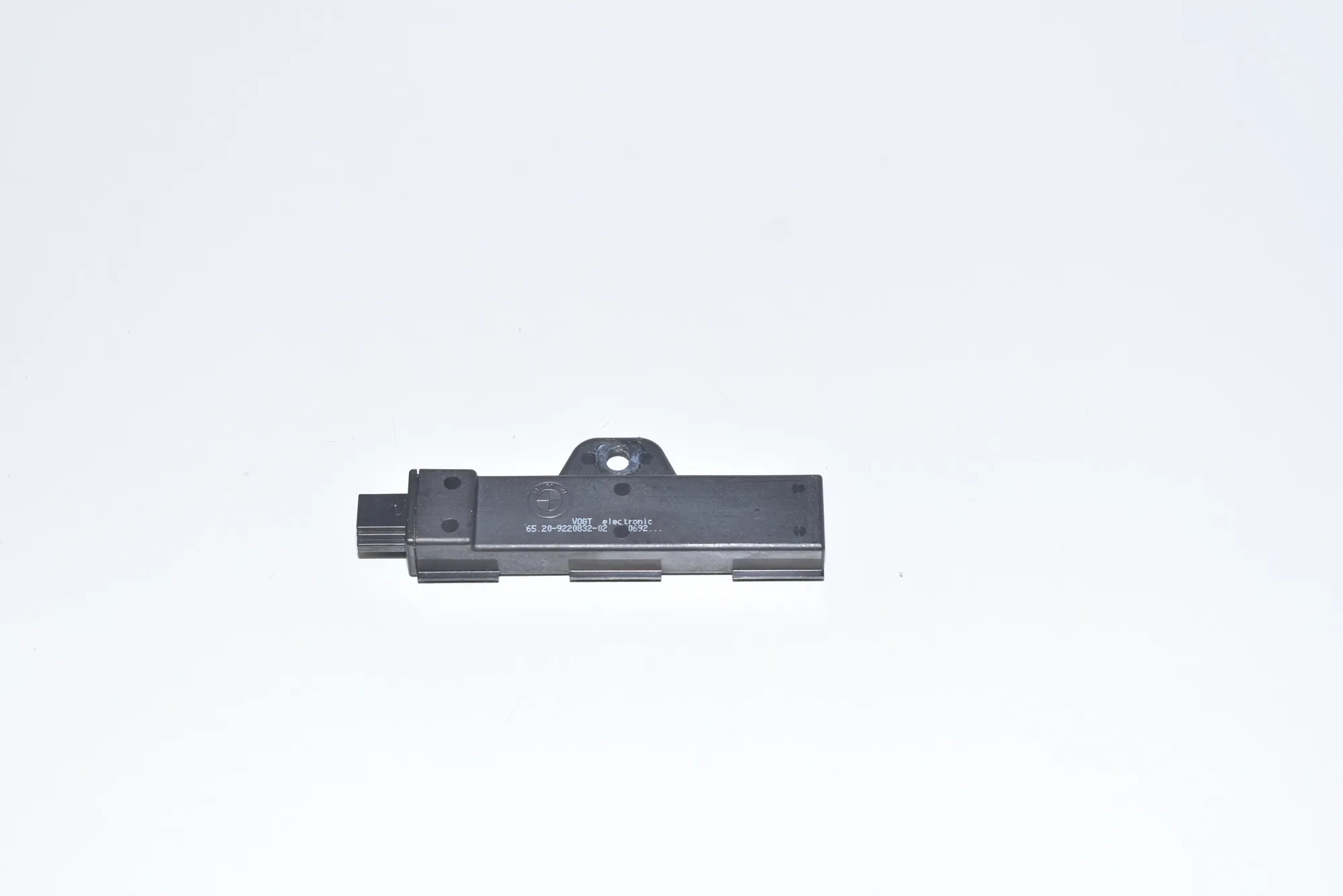 Antenna – OEM 9220832 · BMW F90 (2017 - -) (G30, F90) M5 2019