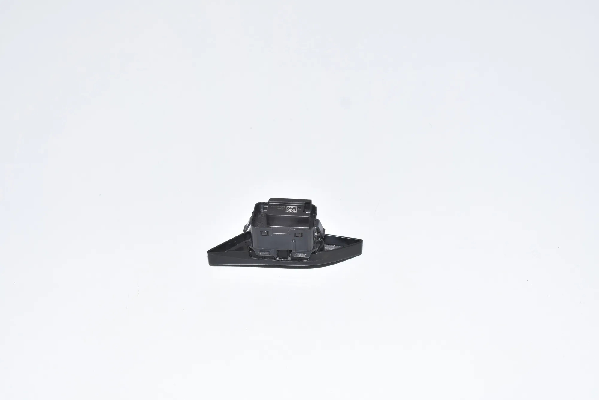 Central Locking Switch – OEM 9860545 · BMW F90 (2017 - -) (G30, F90) M5 2019 – 3