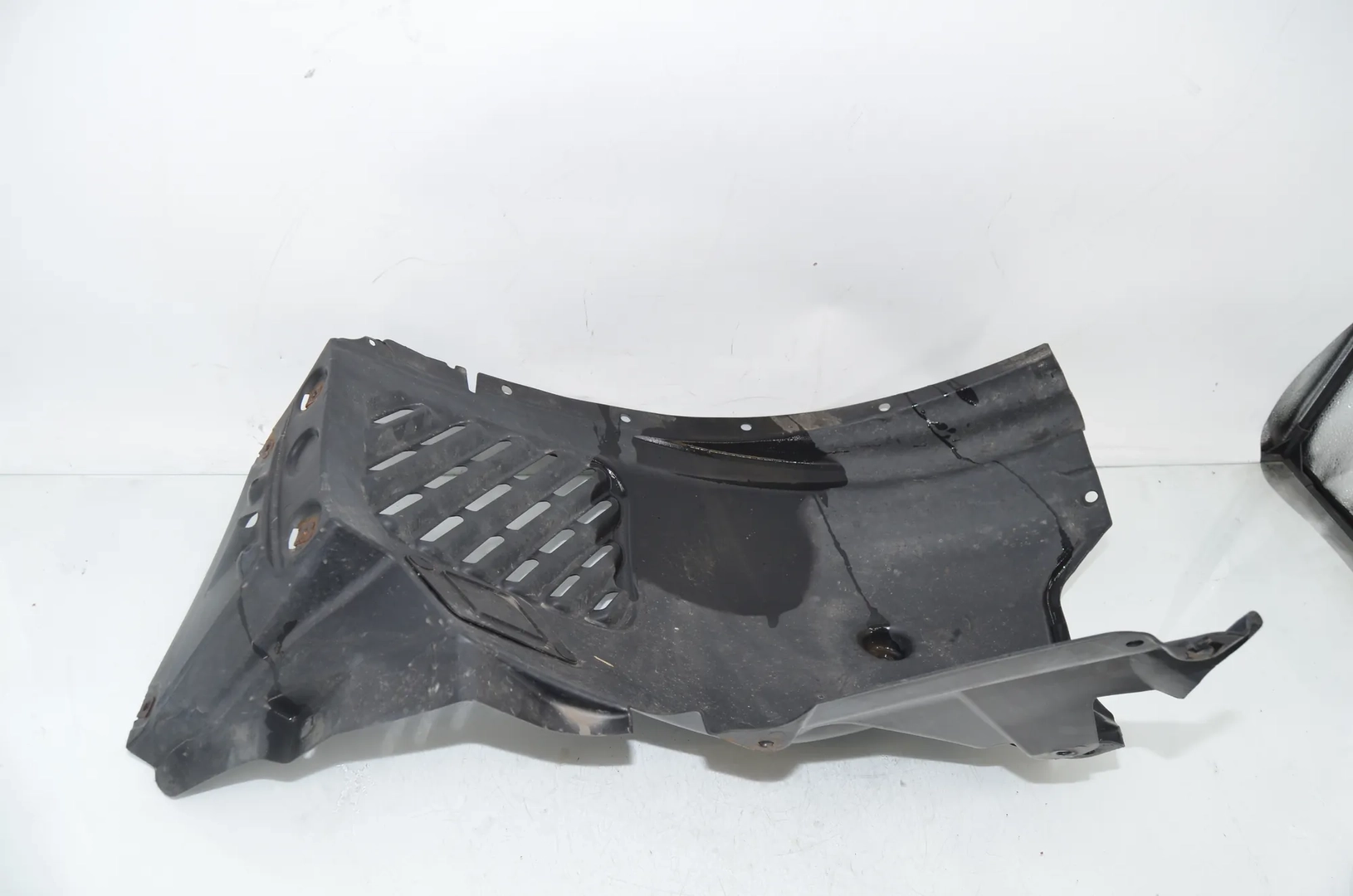 Front Left Arch Liner Front Part – OEM 7213641 · BMW X3 (F25) xDrive 20 d 2012