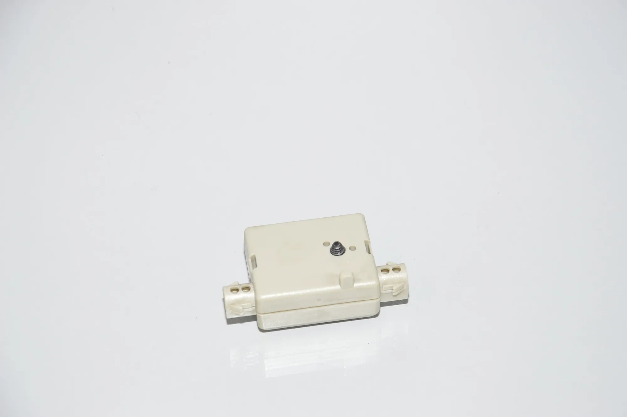 Antenna – OEM 9118262 · BMW 5 (F10) M5 2012 – 2