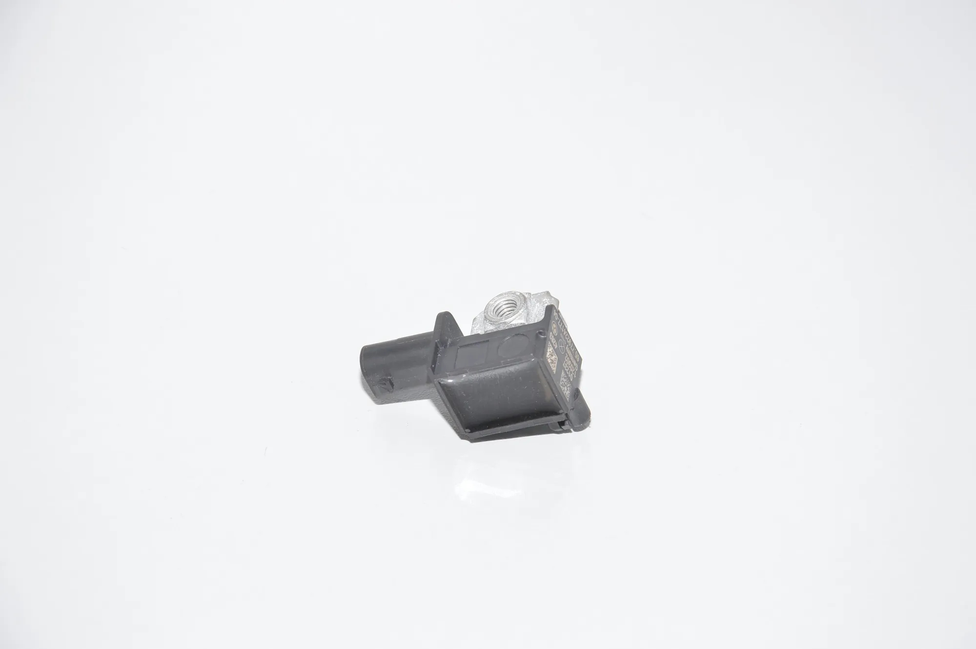 Front Left Impact Sensor – OEM 9224177 · BMW 5 (F10) M5 2012