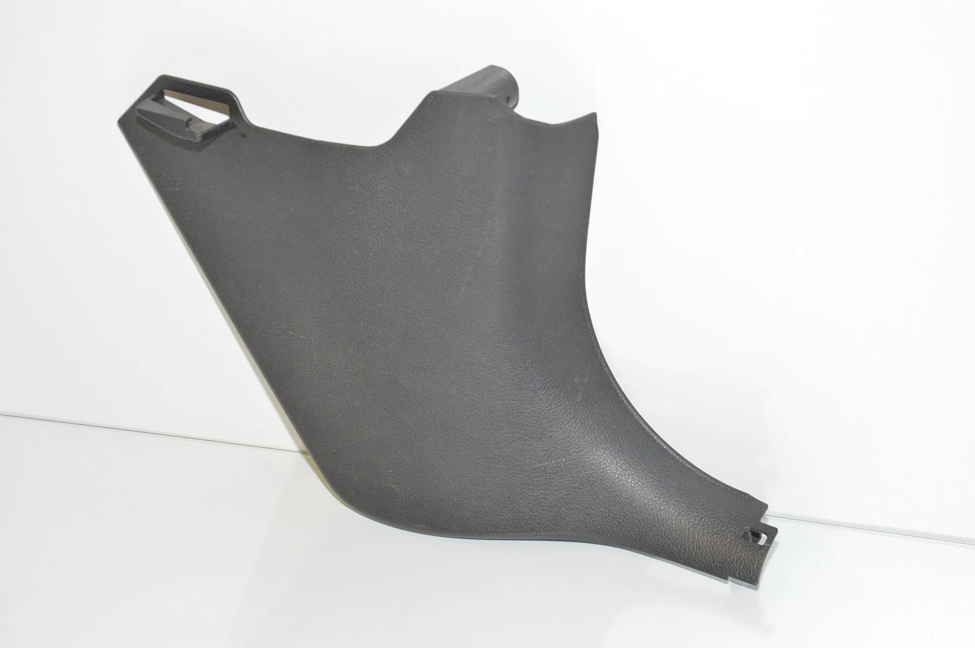 Front Right Interior Step Trim – OEM 7221904 · BMW 5 (F10) M5 2012