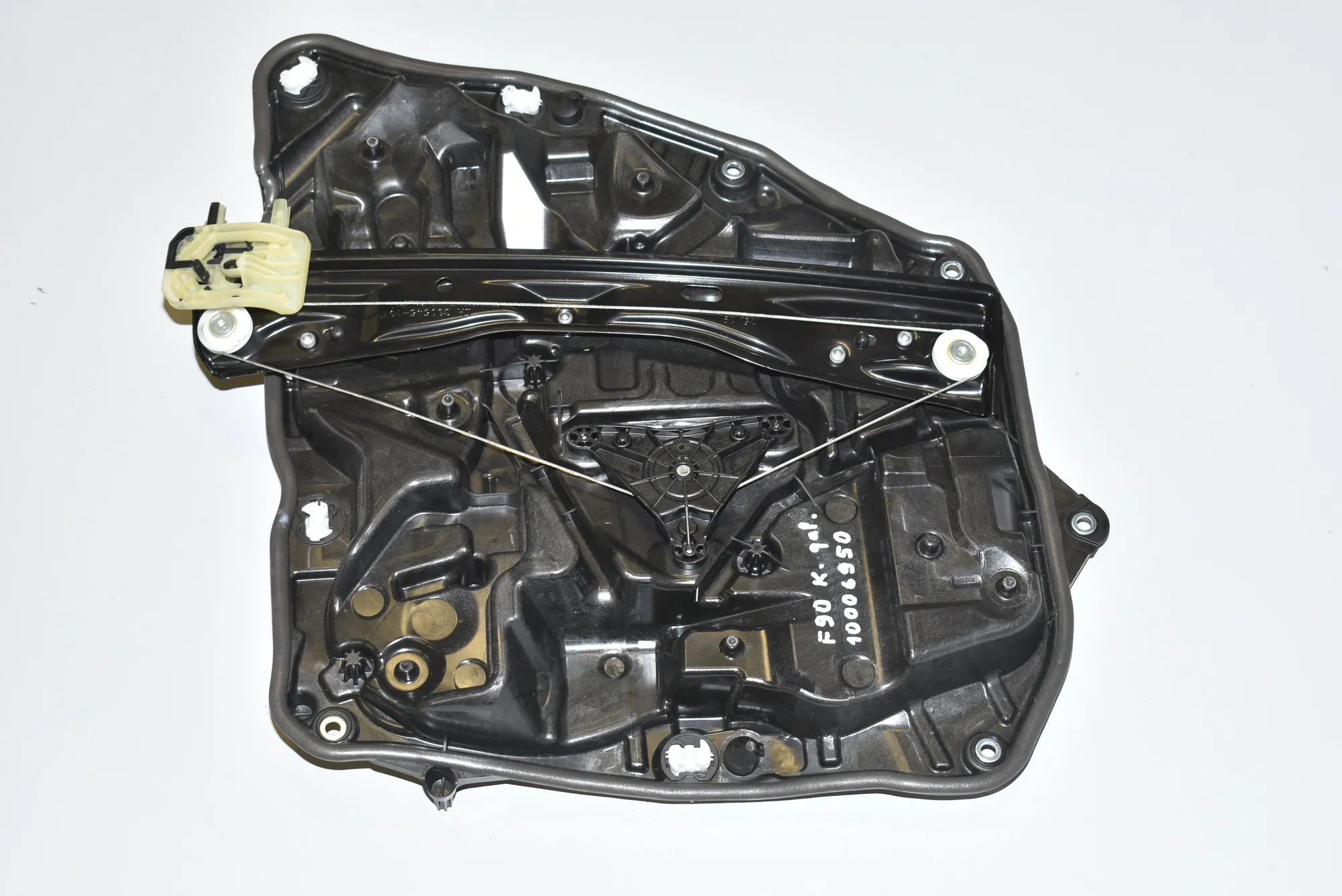 Rear Left Door Window Regulator – OEM 7365167 · BMW F90 (2017 - -) (G30, F90) M5 2019