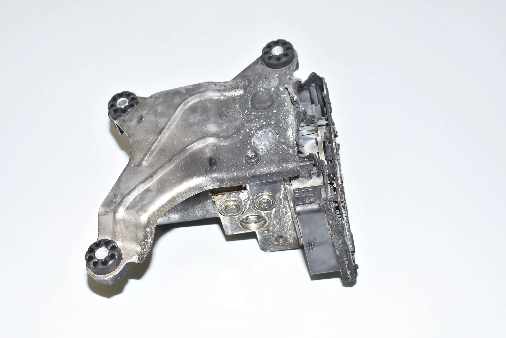 ABS Pump · BMW F90 (2017 - -) (G30, F90) M5 2019 – 3