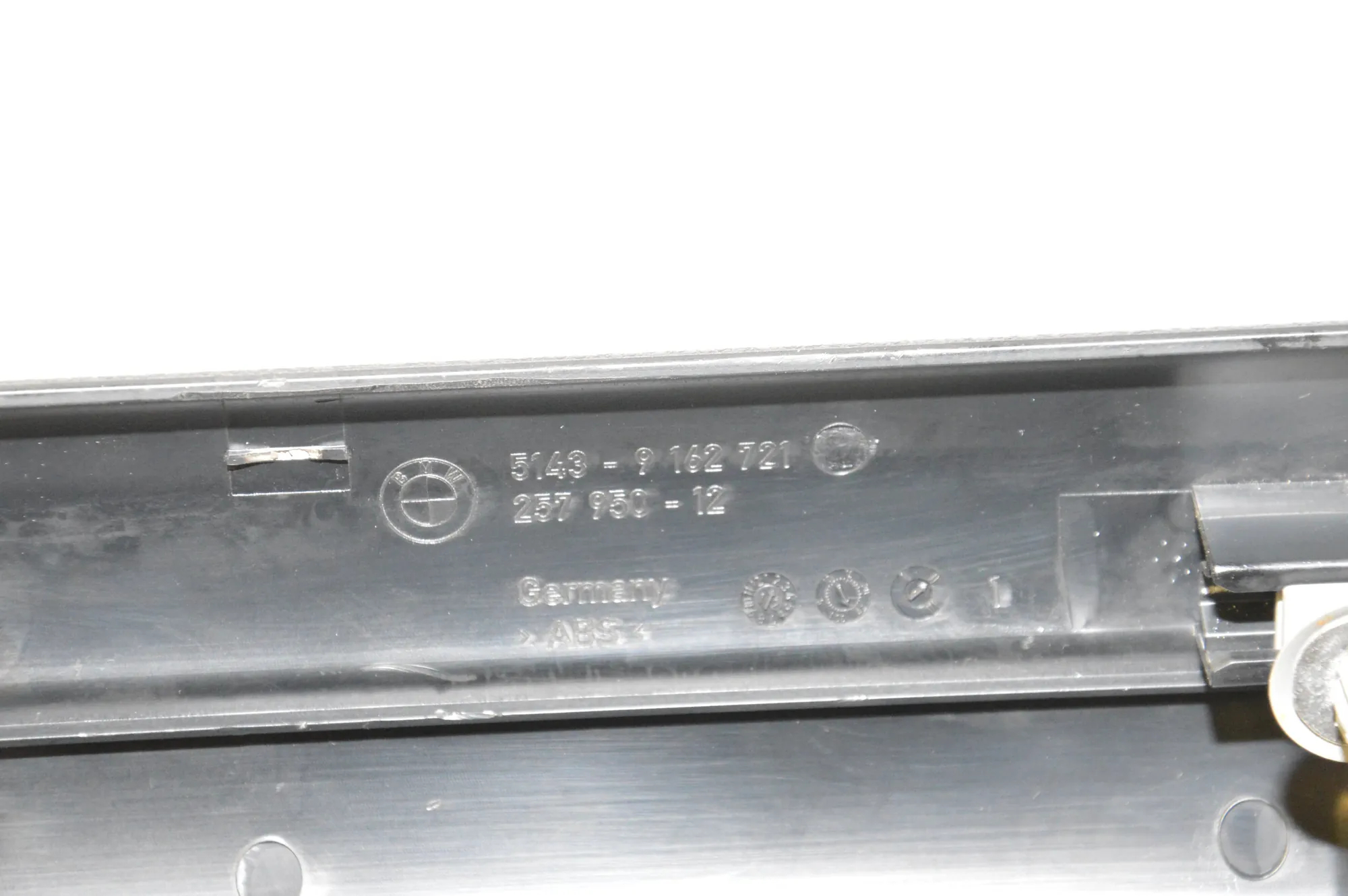 Front Right Sill Trim – OEM 9162721 · BMW 5 (F10) M5 2012 – 5