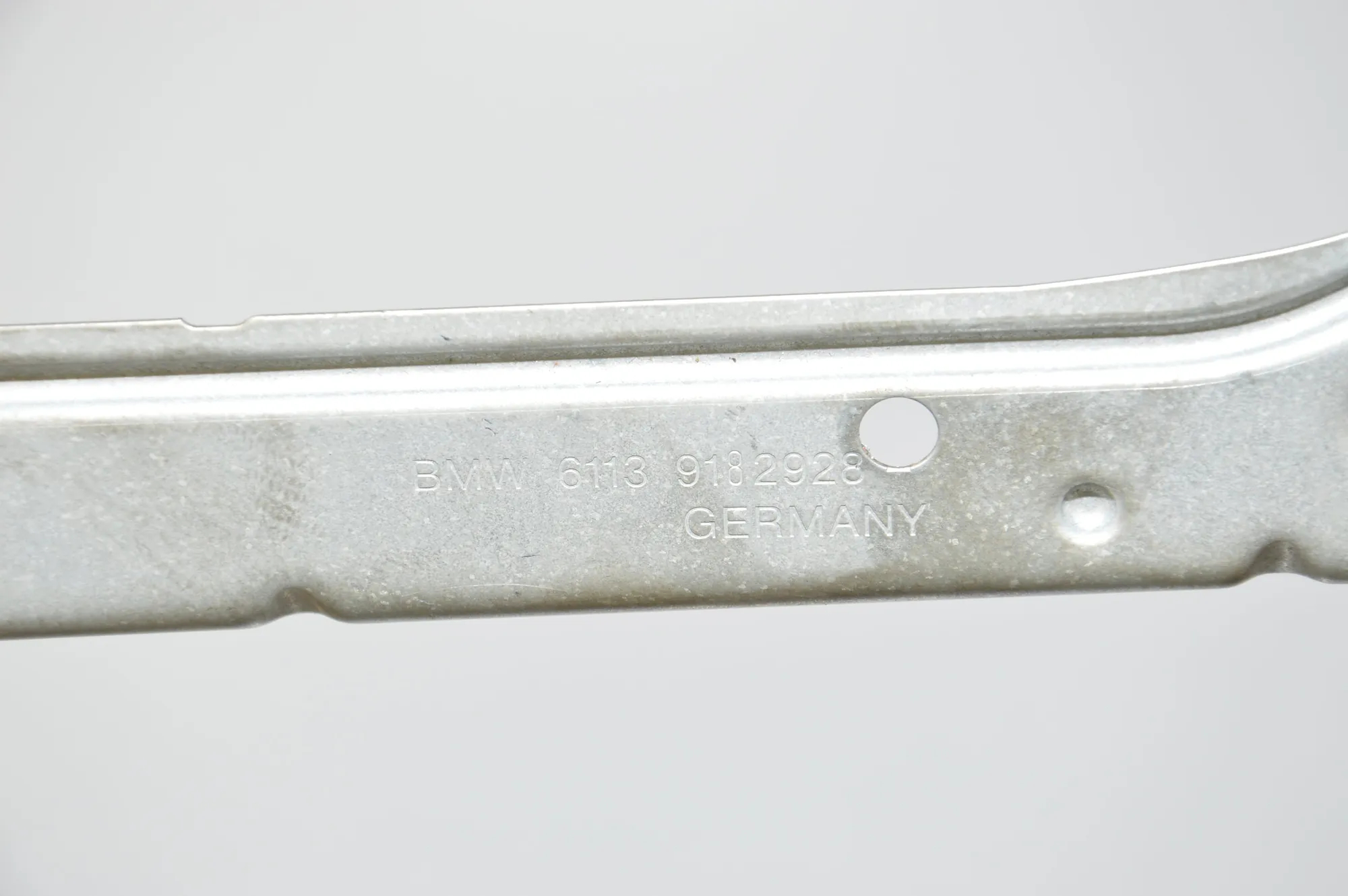 Other Body Parts – OEM 9182928 · BMW 5 (F10) M5 2012 – 5