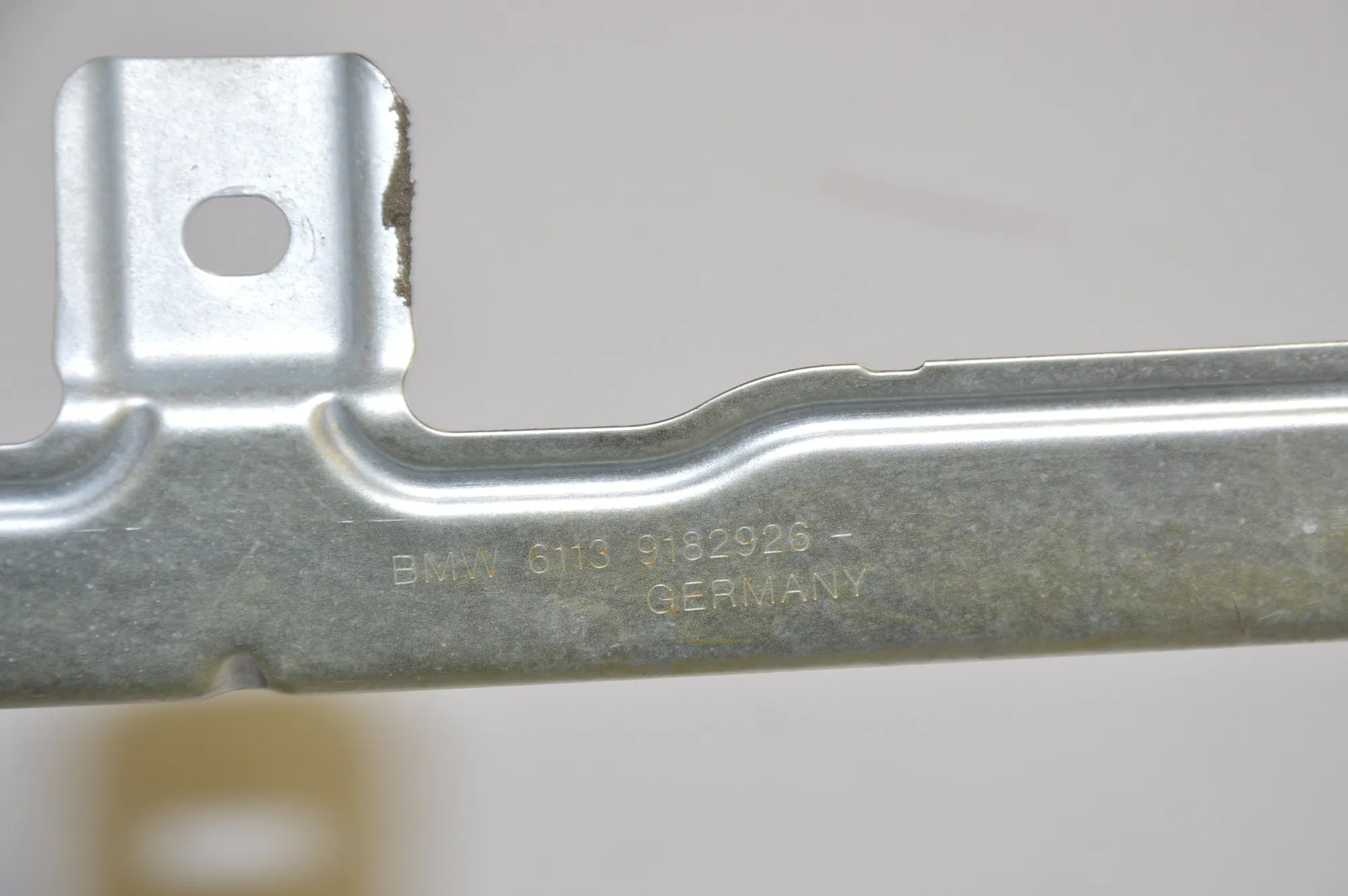 Other Body Parts – OEM 9182926 · BMW 5 (F10) M5 2012 – 5