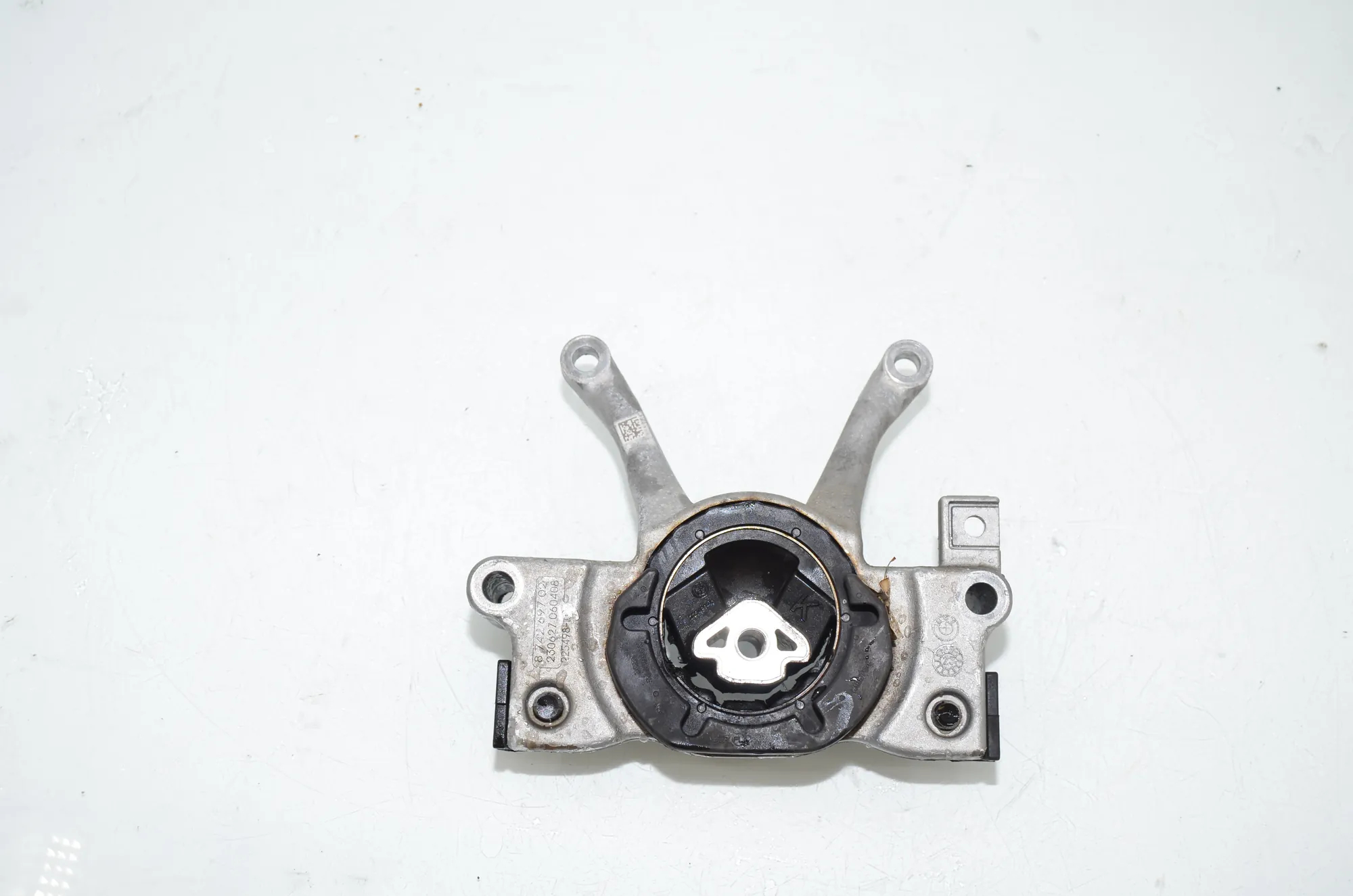Gearbox Mount – OEM 8742697 · BMW 3 Touring (G21) (2019 - -) 320 i 2023 – 3