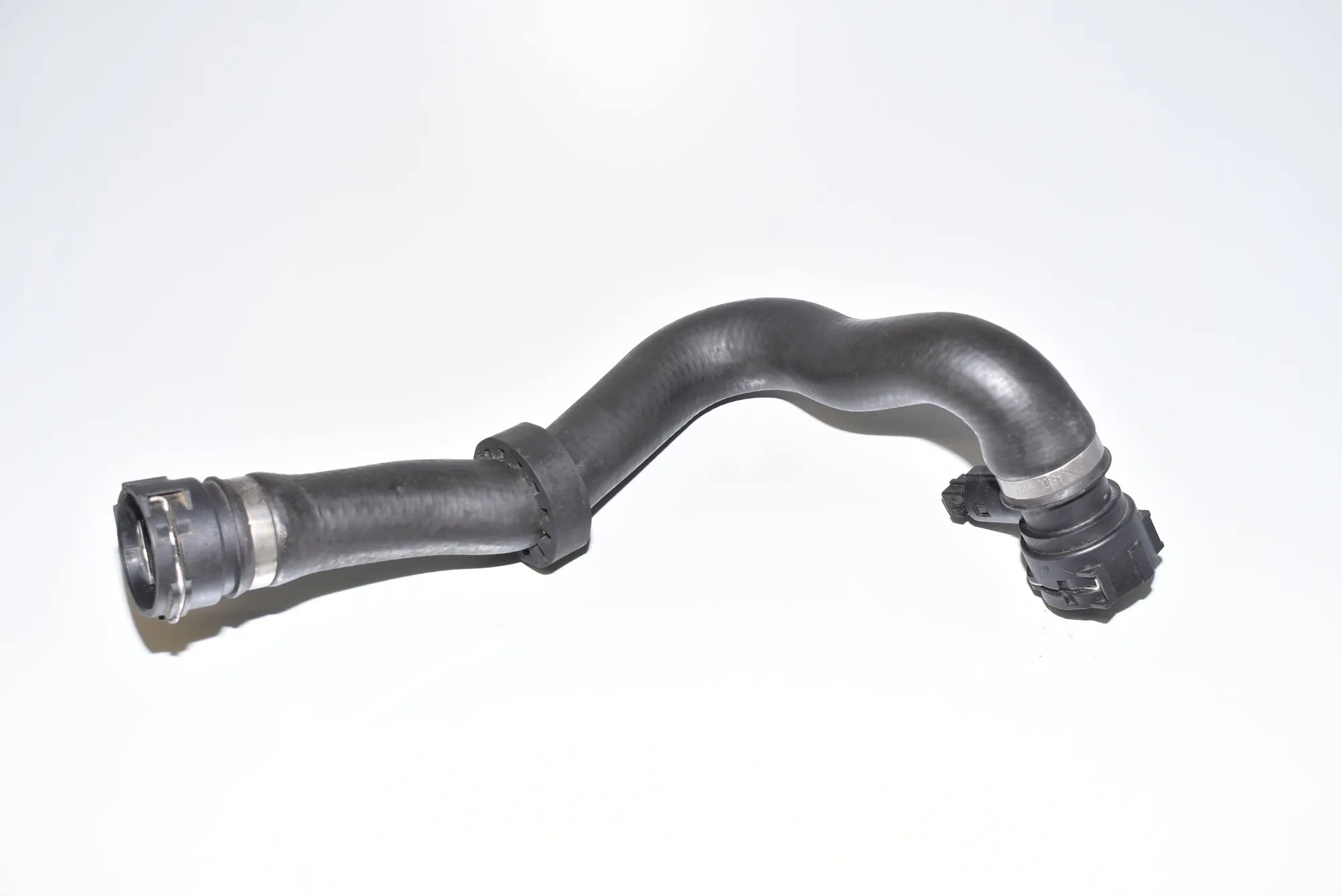 Coolant Hose Pipe – OEM 7503725 · BMW 5 Touring (E39) BMW 5 Touring (E39) 540 i 2002 – 2