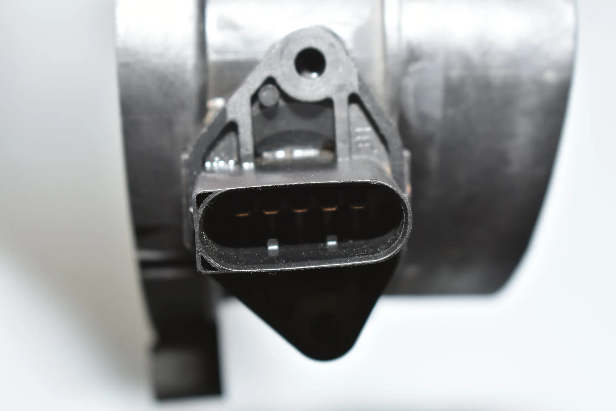 Mass Air Flow Sensor MAF – OEM 2247002 · BMW 7 (E38) BMW 7 (E38) 730 d 2000 – 3