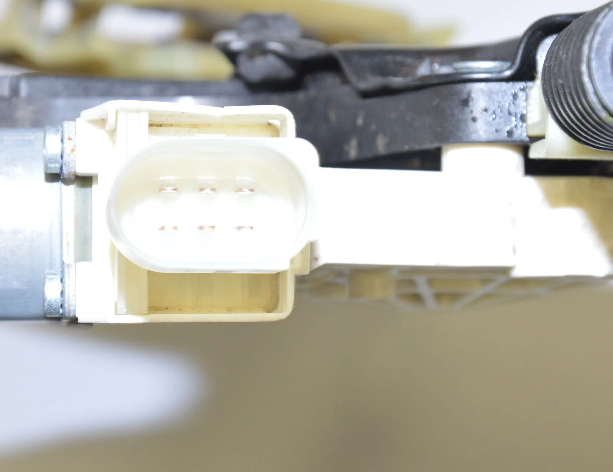Front Right Door Window Regulator – OEM 7182132 · BMW 5 (F10) M5 2012 – 6