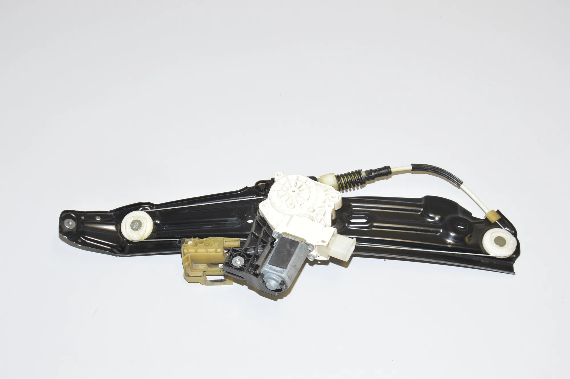 Rear Left Window Regulator – OEM 7182613 · BMW 5 (F10) M5 2012