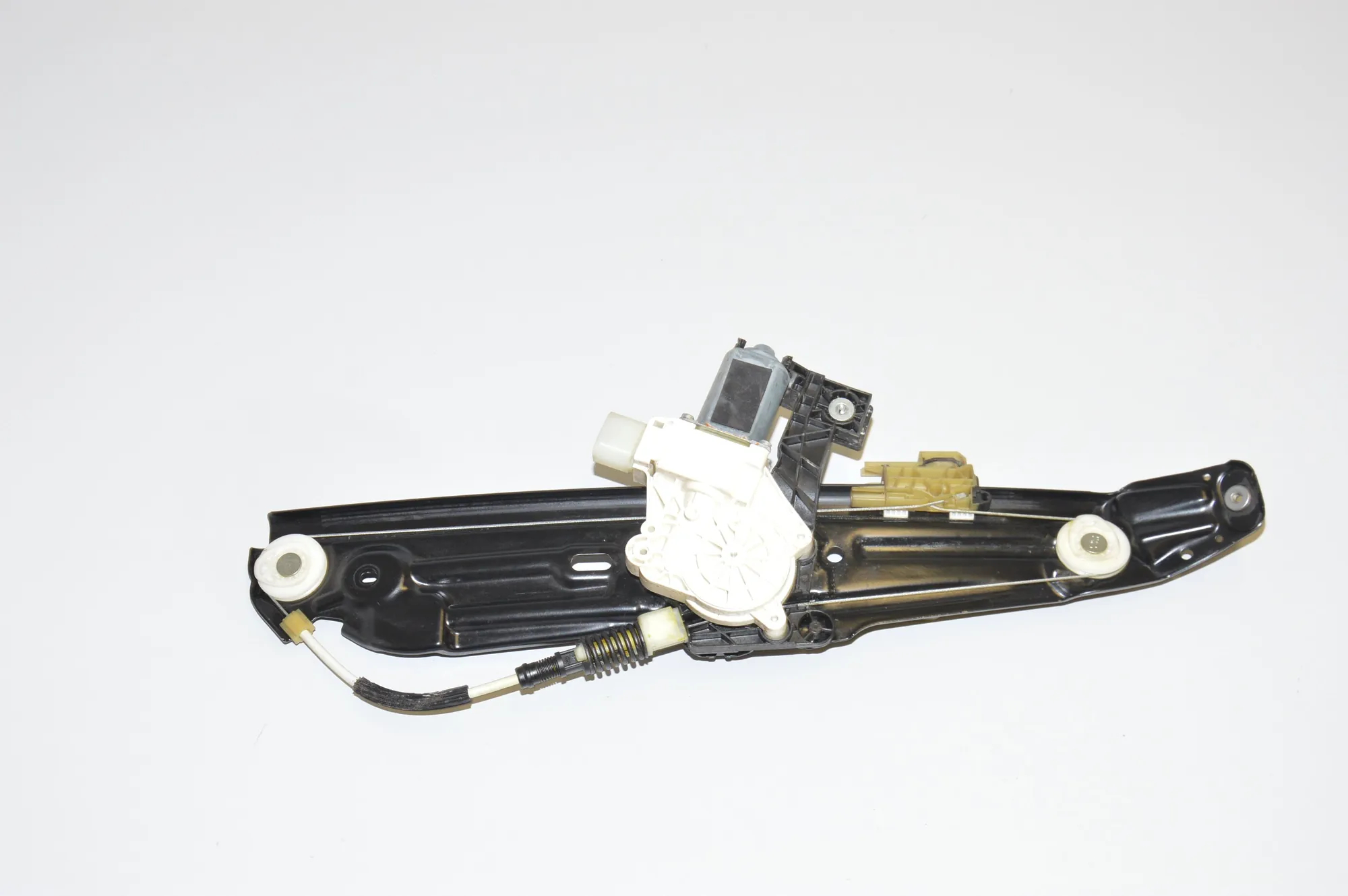 Rear Left Window Regulator – OEM 7182613 · BMW 5 (F10) M5 2012 – 2
