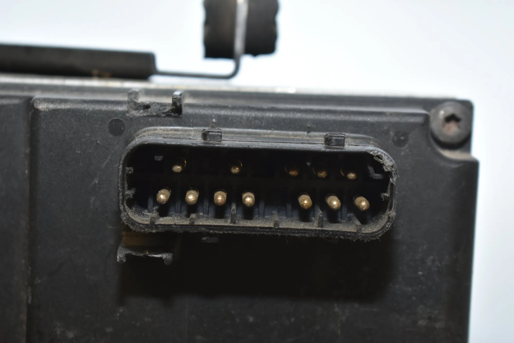 ABS Pump – OEM 1090910 · BMW 5 (E39) BMW 5 (E39) 525 i 2000 – 4