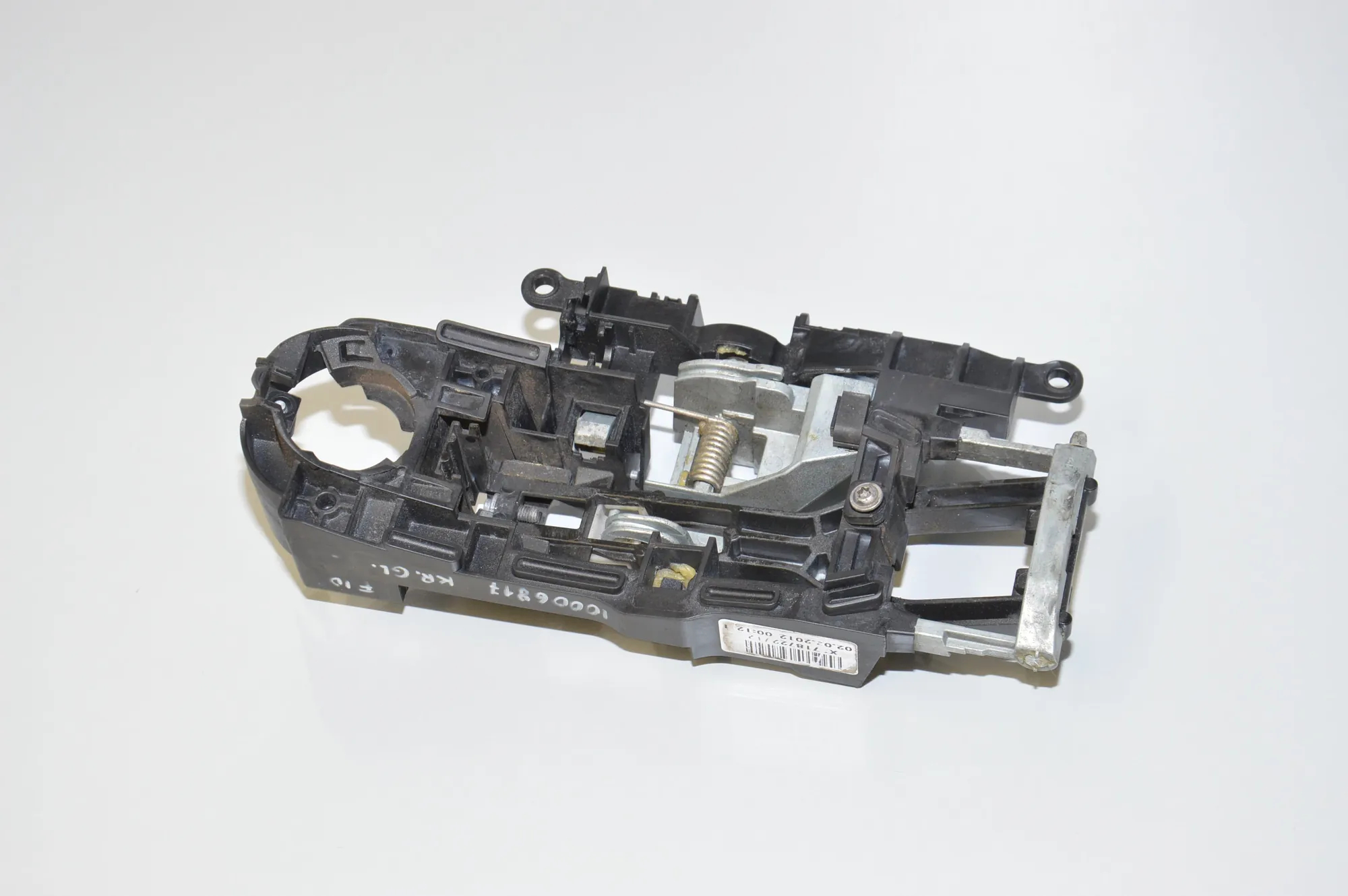 Rear Left Door Interior Handle Frame – OEM 7187227 · BMW 5 (F10) M5 2012