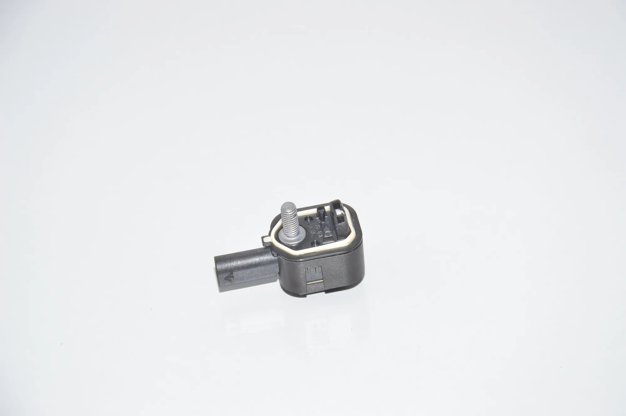 Right Side Impact Sensor – OEM 9224178 · BMW 5 (F10) M5 2012 – 2