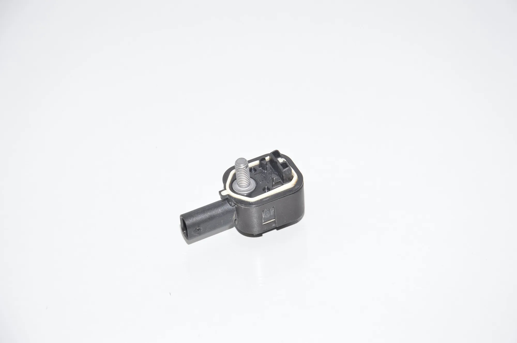 Left Side Impact Sensor – OEM 9224178 · BMW 5 (F10) M5 2012 – 2