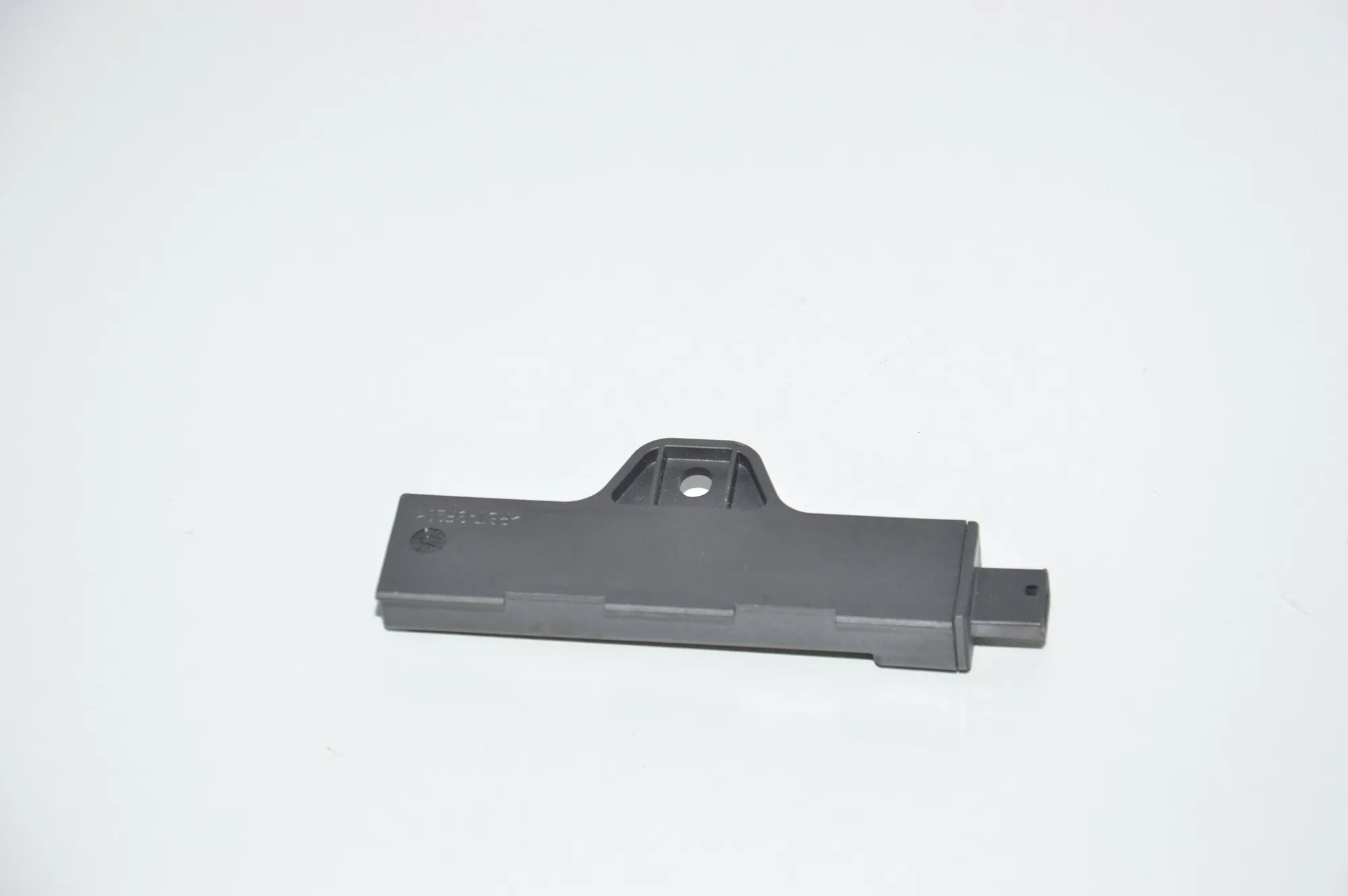 Antenna – OEM 9220832 · BMW 5 (F10) M5 2012 – 4