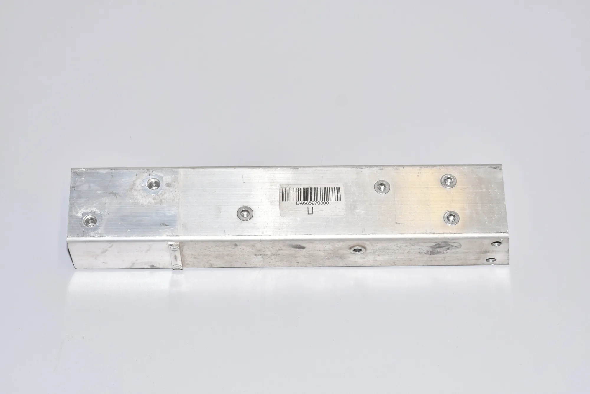 Rear Left Bumper Bracket – OEM 6852703 · BMW i3 (I01) Electric 2019 – 3