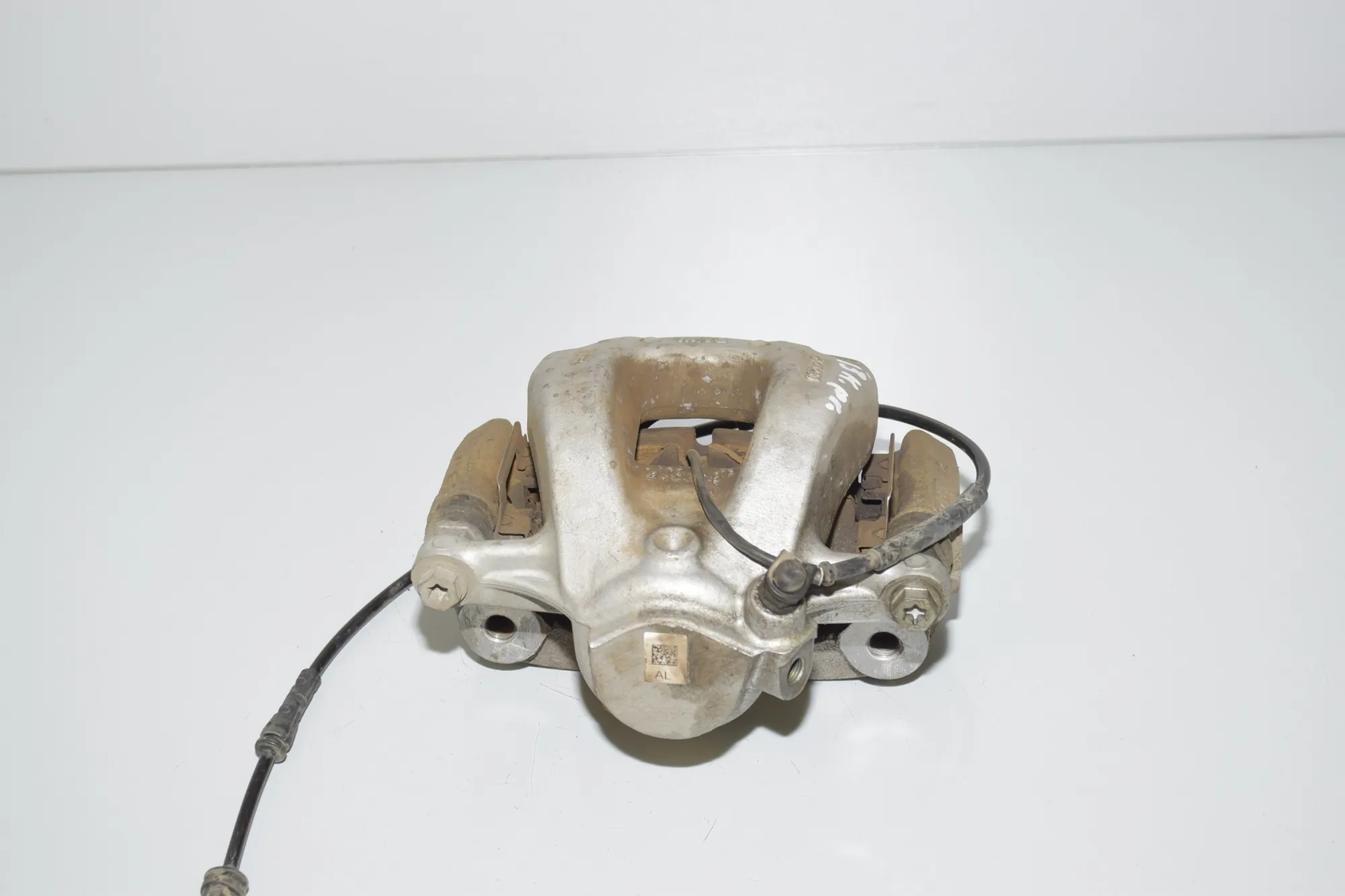 Front Left Brake Caliper · BMW i3 (I01) Electric 2019 – 2
