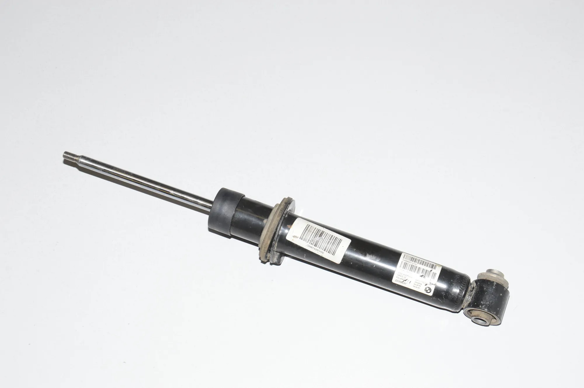 Rear Right Shock Absorber – OEM 6880101 · BMW i3 (I01) Electric 2019 – 3