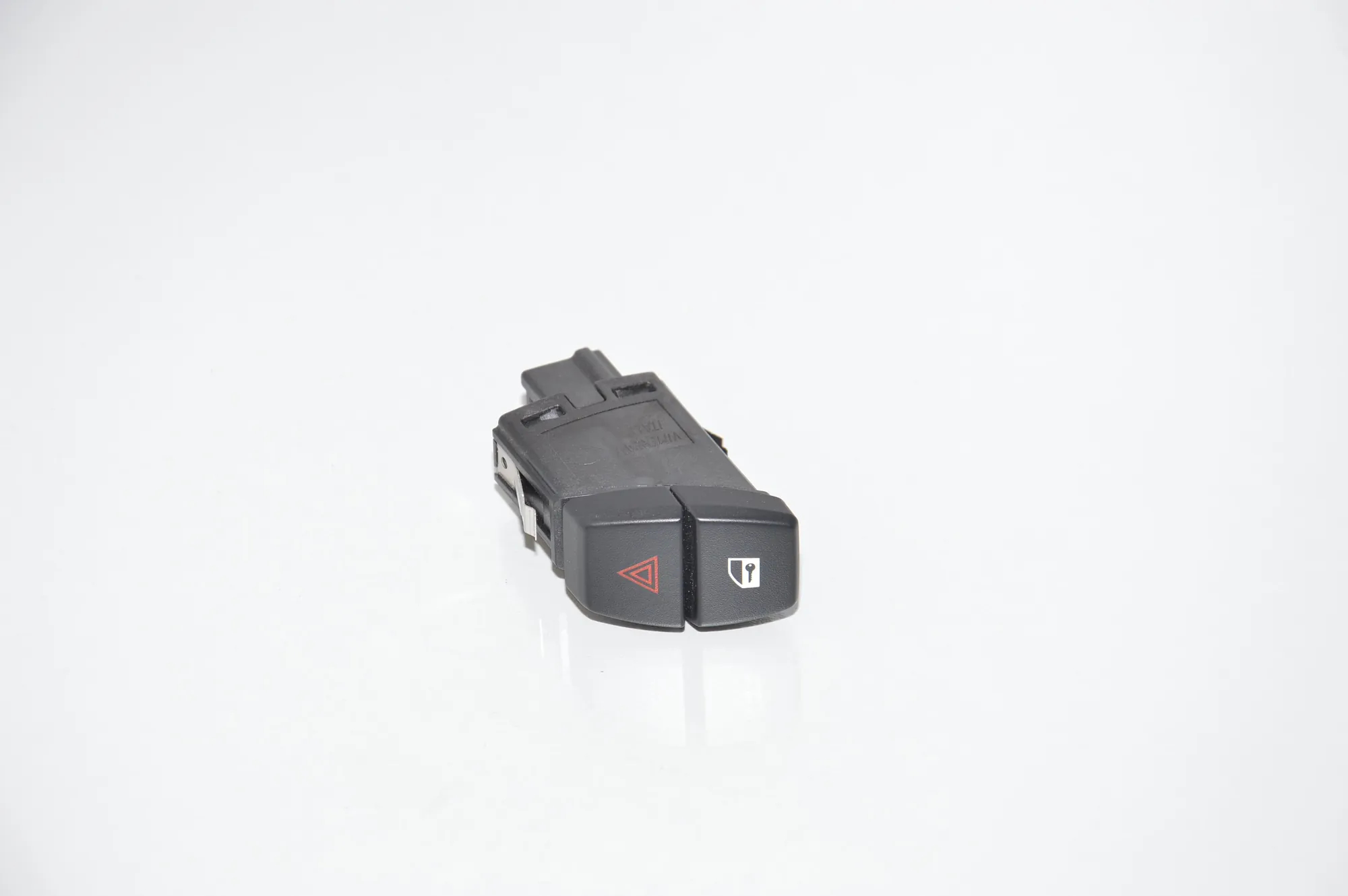 Hazard Button – OEM 9161896 · BMW 5 (F10) M5 2012