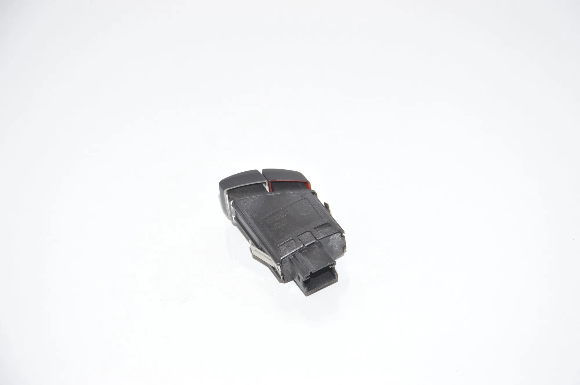 Hazard Button – OEM 9161896 · BMW 5 (F10) M5 2012 – 3