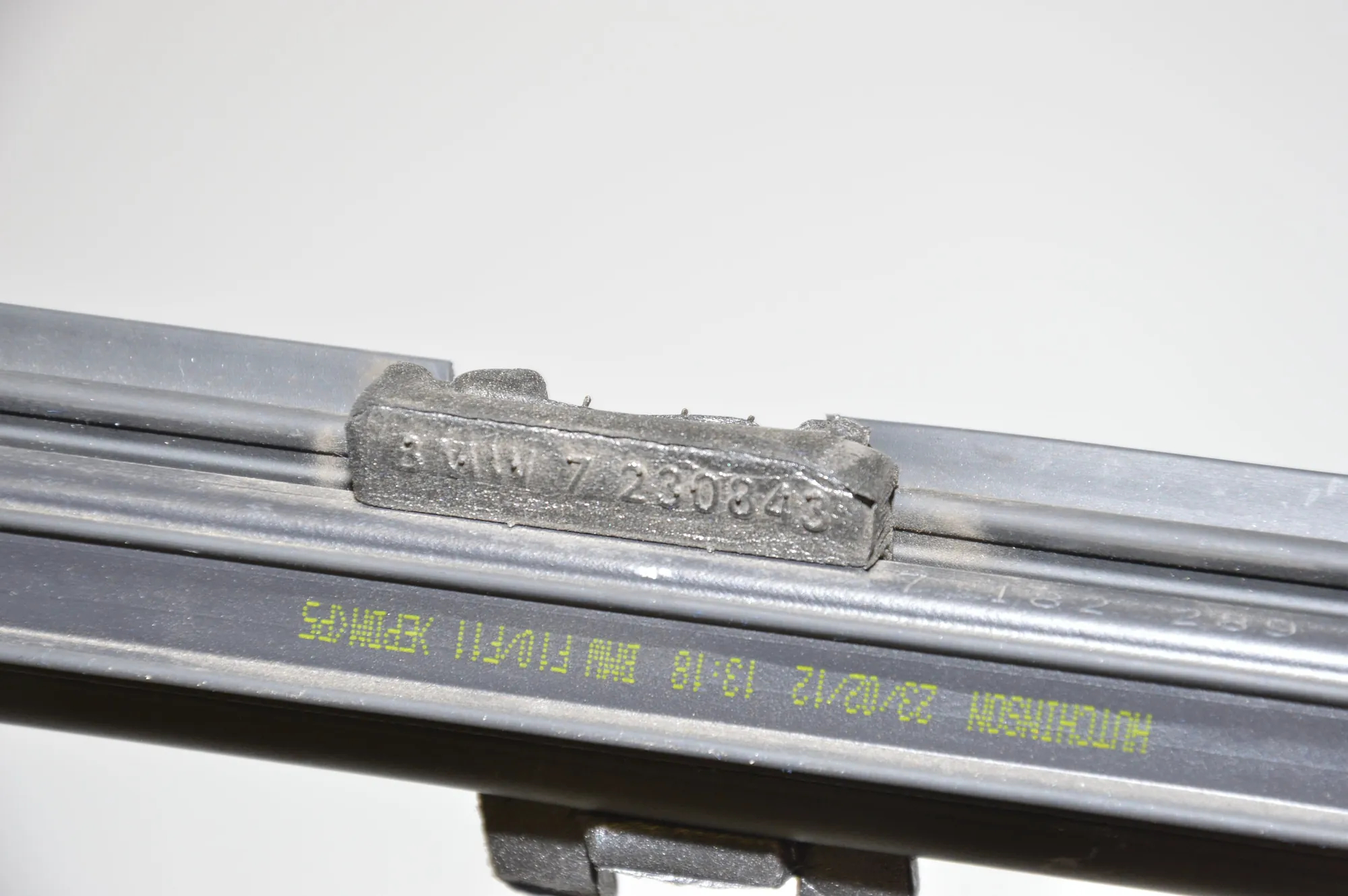 Rear Left Door Window Strip – OEM 7182289 · BMW 5 (F10) M5 2012 – 5