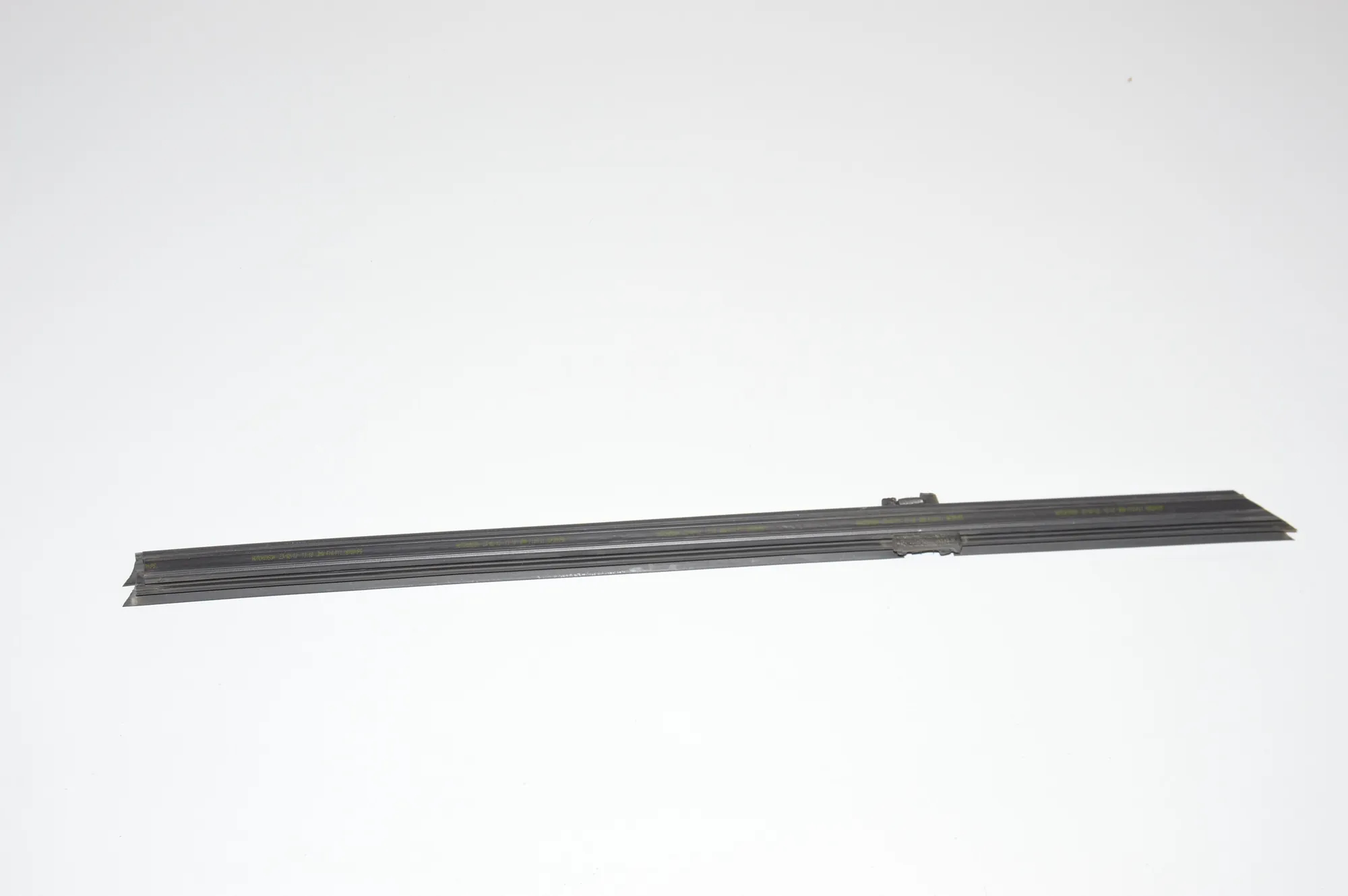 Rear Left Door Window Strip – OEM 7182289 · BMW 5 (F10) M5 2012 – 4