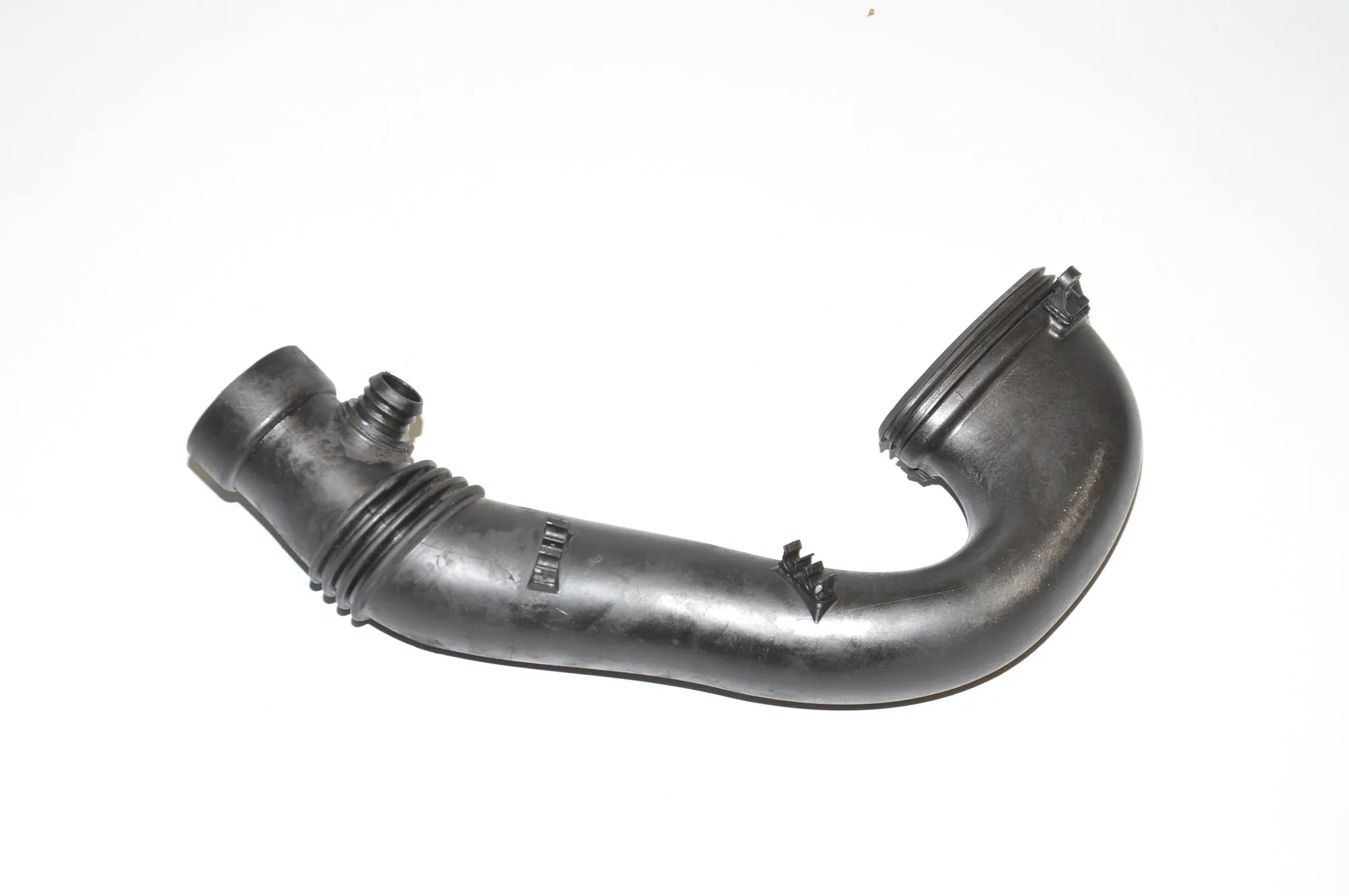 Air Intake Tube – OEM 2248154 · BMW 5 (E39) BMW 5 (E39) 530 d 2000 – 3