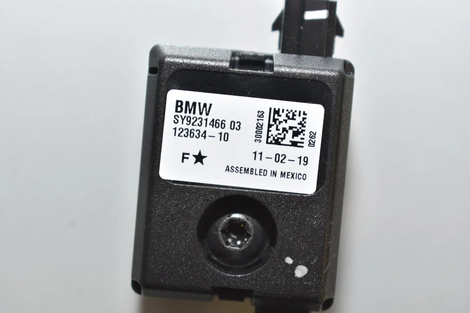 Antenna – OEM 9231466 · BMW i3 (I01) Electric 2019 – 4