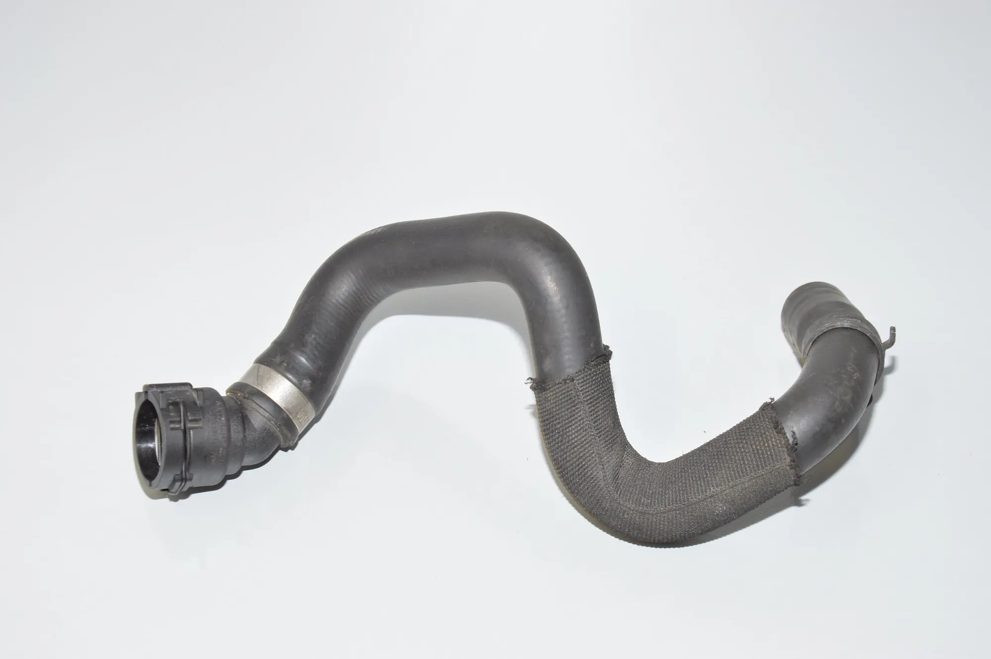 Coolant Hose Pipe – OEM 9170347 · BMW 5 Touring (F11) BMW 5 Touring (F11) 520 d 2009 – 2