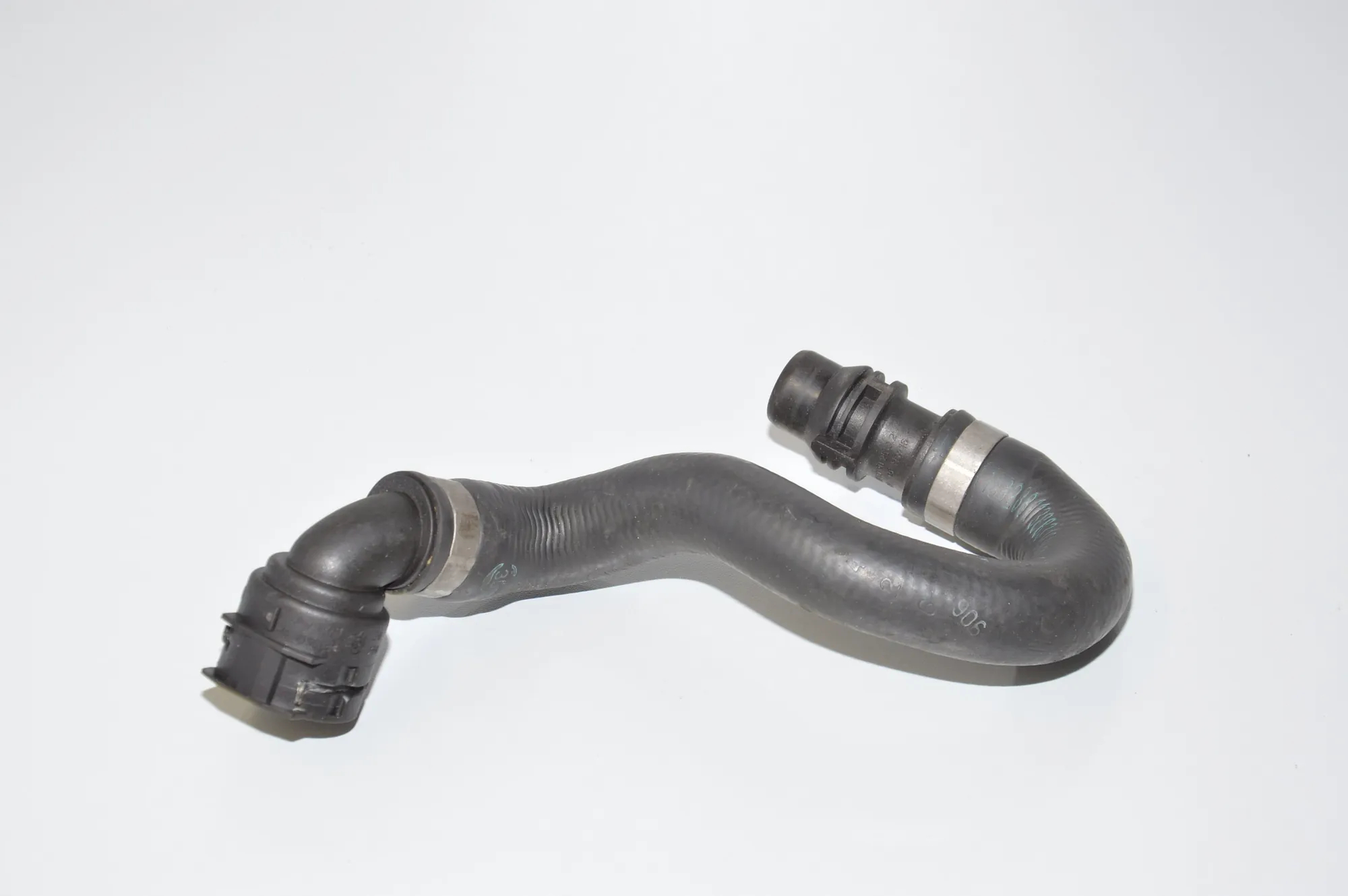Coolant Hose Pipe – OEM 6921428 · BMW 5 (E60) BMW 5 (E60) 540 i 2005