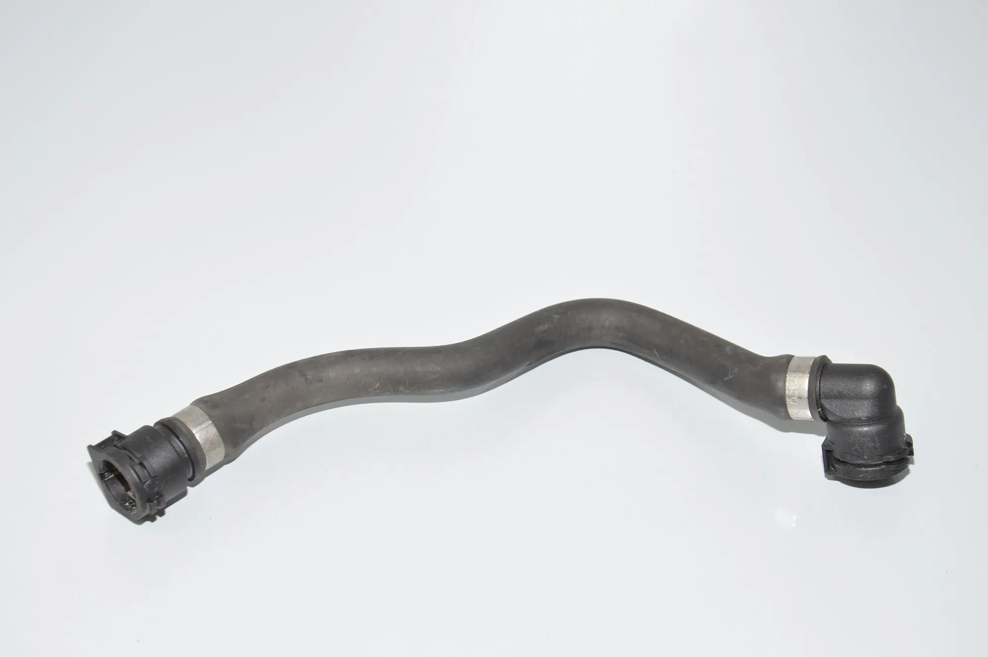 Coolant Hose Pipe – OEM 7526955 · BMW 7 (E65, E66, E67) BMW 7 (E65, E66, E67) 735 i 2005 – 4