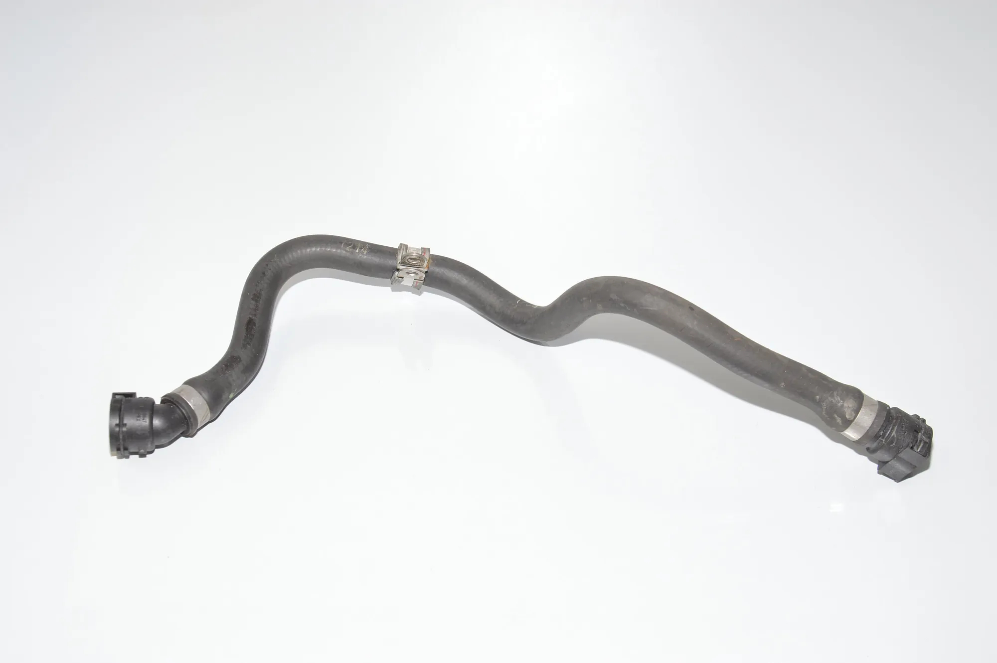 Coolant Hose Pipe – OEM 7508015 · BMW 7 (E65, E66, E67) BMW 7 (E65, E66, E67) 735 i 2005 – 2
