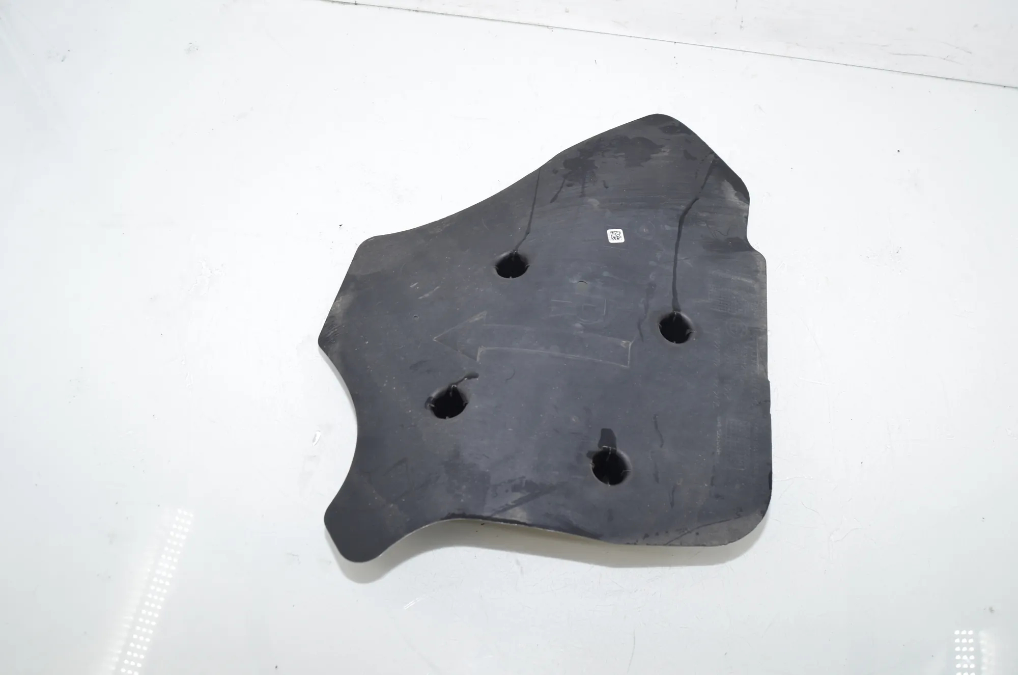 Control Arm Cover – OEM 6876804 · BMW 3 Touring (G21) (2019 - -) 320 i 2023 – 3
