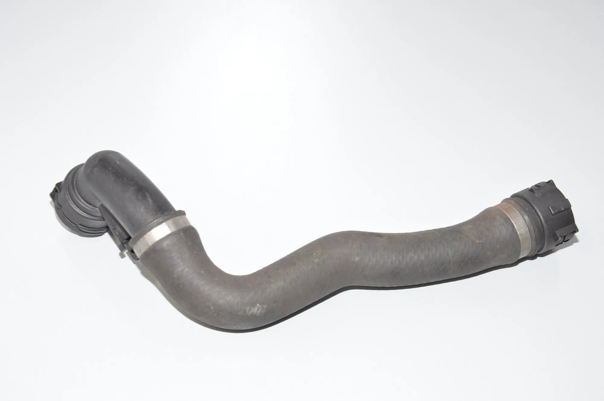 Right Side Cooling Radiator Hose – OEM 7500750 · BMW X5 (E53) BMW X5 (E53) 4.4 i 2000