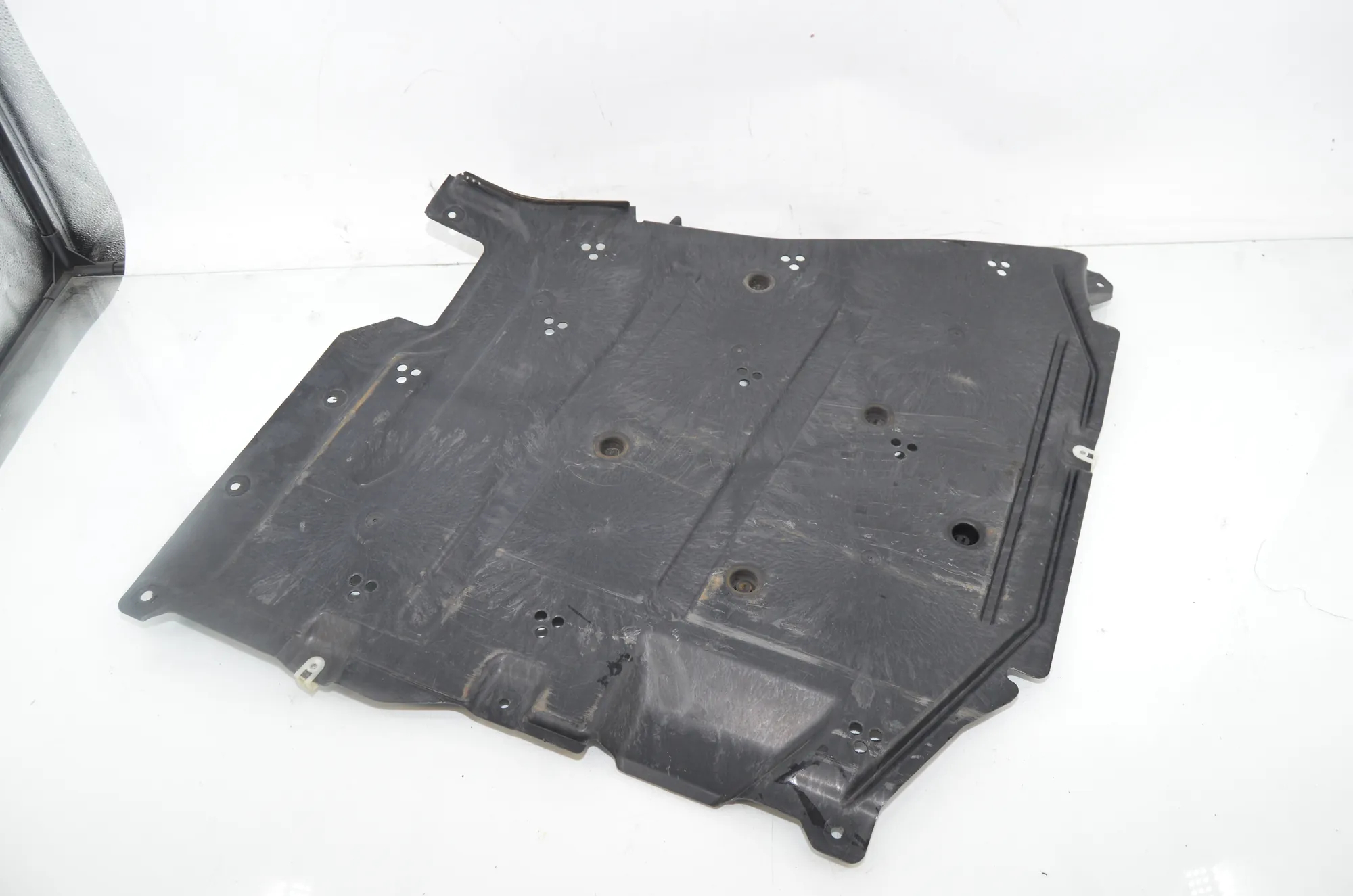 Other Underbody Cover – OEM 7435569 · BMW 3 Touring (G21) (2019 - -) 320 i 2023 – 3