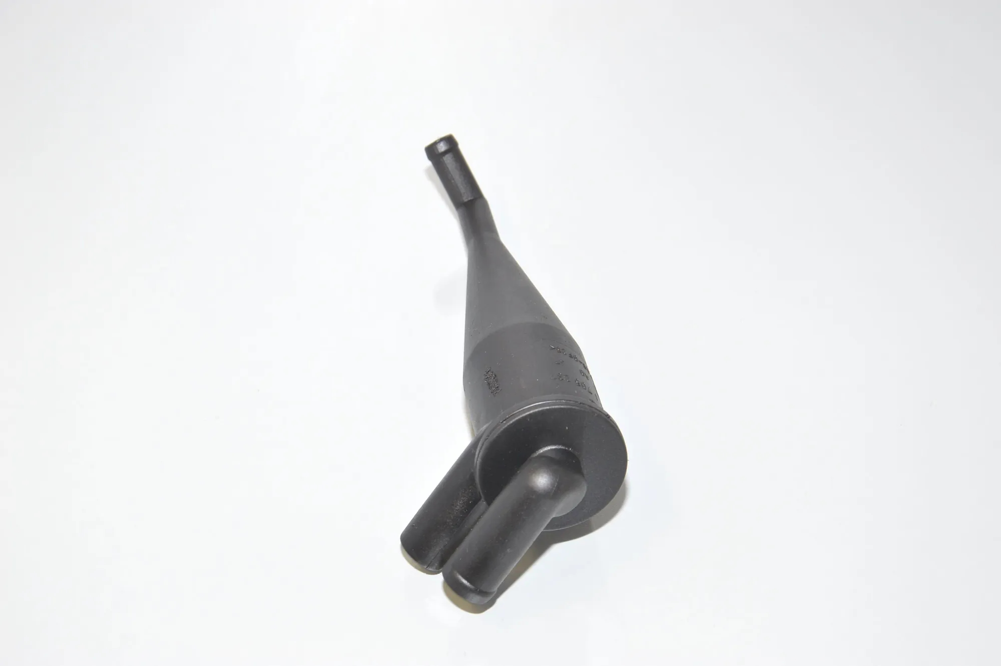 Oil Seperator – OEM 1705237 · BMW X5 (E53) BMW X5 (E53) 4.4 i 2000 – 4