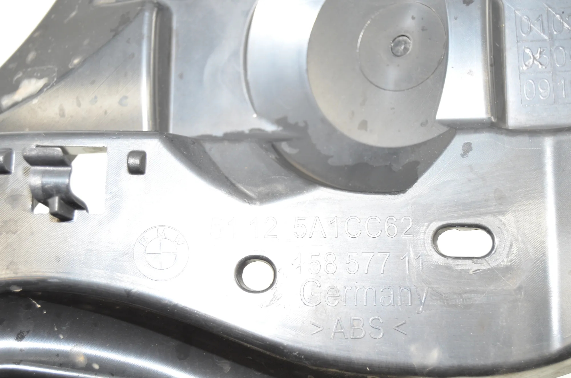 Rear Right Bumper Bracket – OEM 5A1CC62 · BMW 3 Touring (G21) (2019 - -) 320 i 2023 – 4