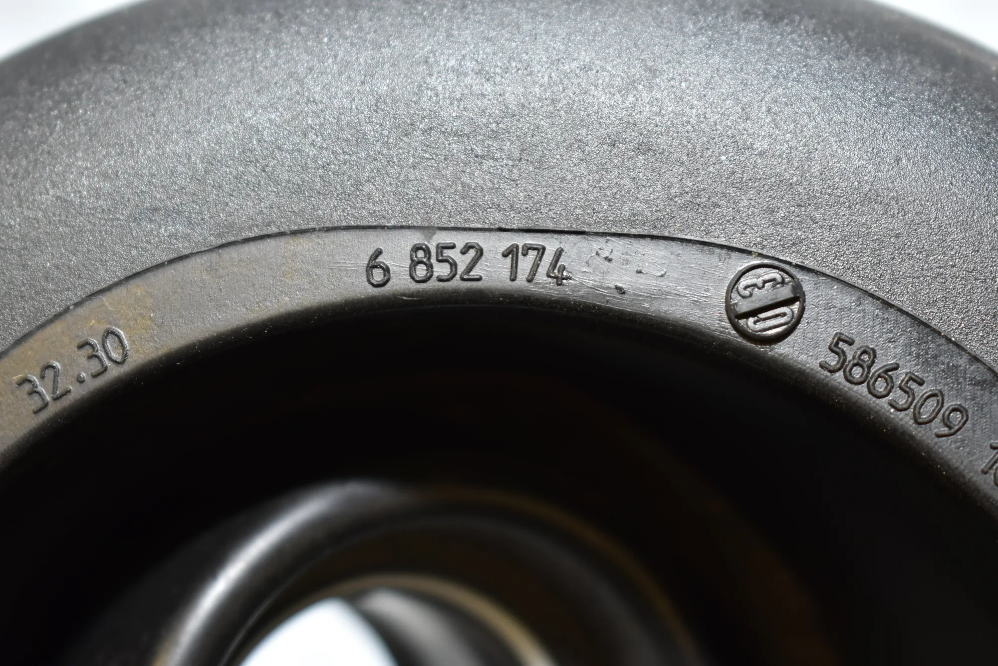 Other Body Parts – OEM 6852174 · BMW i3 (I01) Electric 2019 – 4