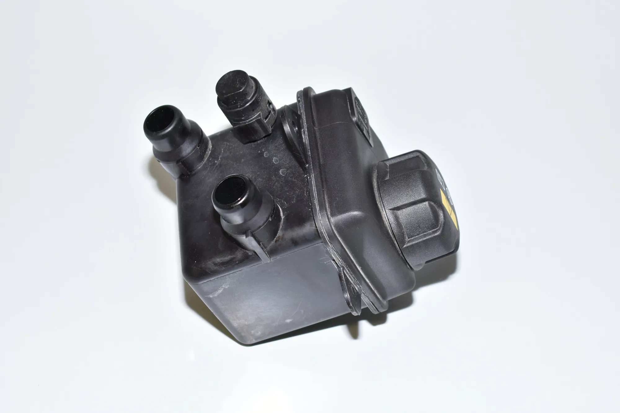 Expansion Tank – OEM 9327150 · BMW i3 (I01) Electric 2019