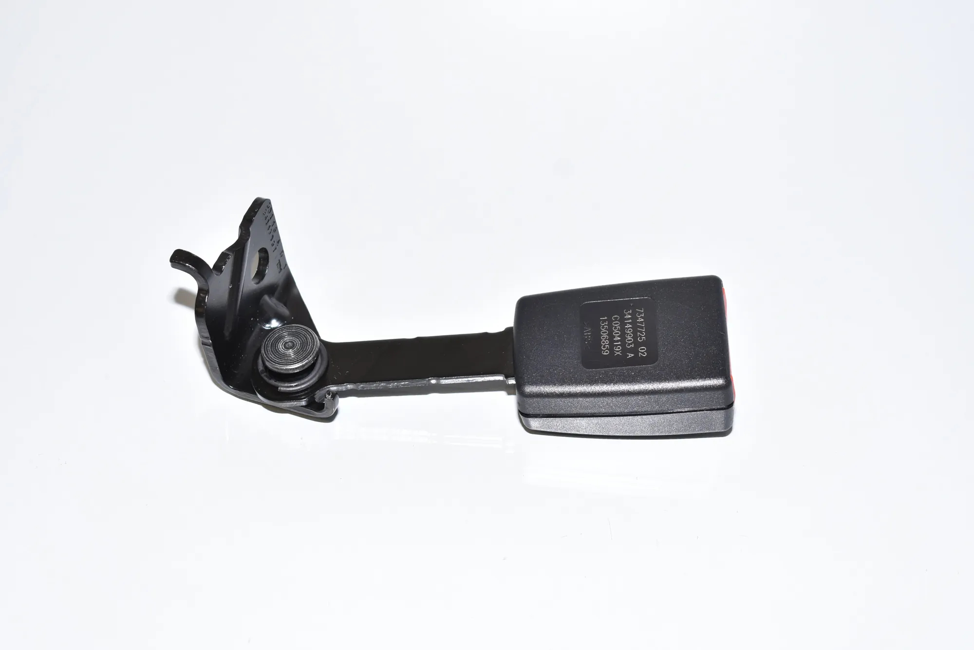 Rear Left Seat Buckle – OEM 7347725 · BMW i3 (I01) Electric 2019