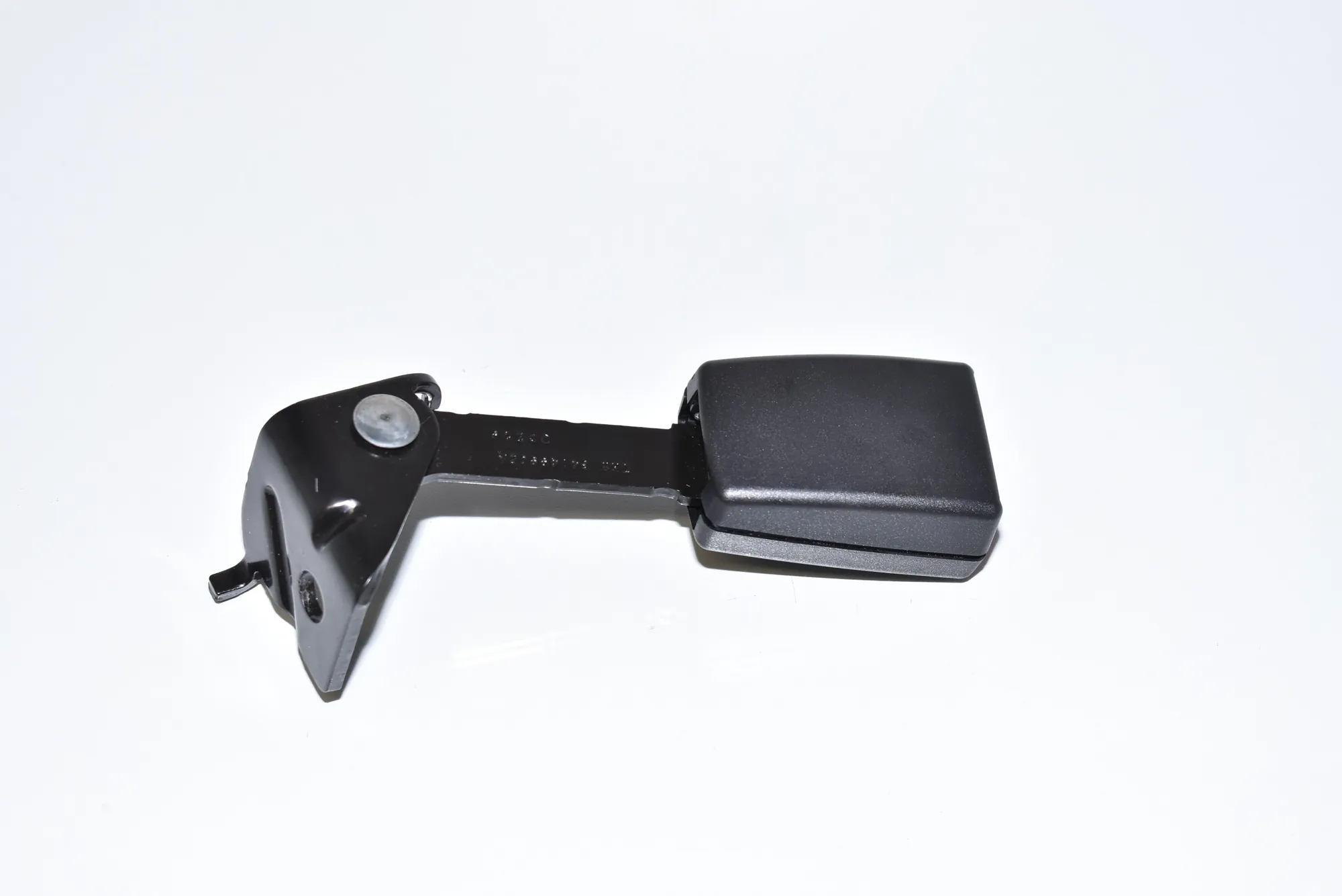 Rear Left Seat Buckle – OEM 7347725 · BMW i3 (I01) Electric 2019 – 3