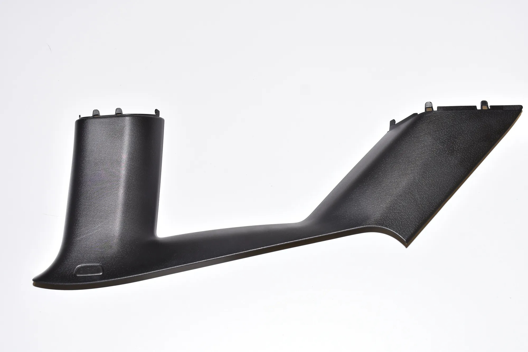 Rear Left Pillar Trim – OEM 7275669 · BMW i3 (I01) Electric 2019