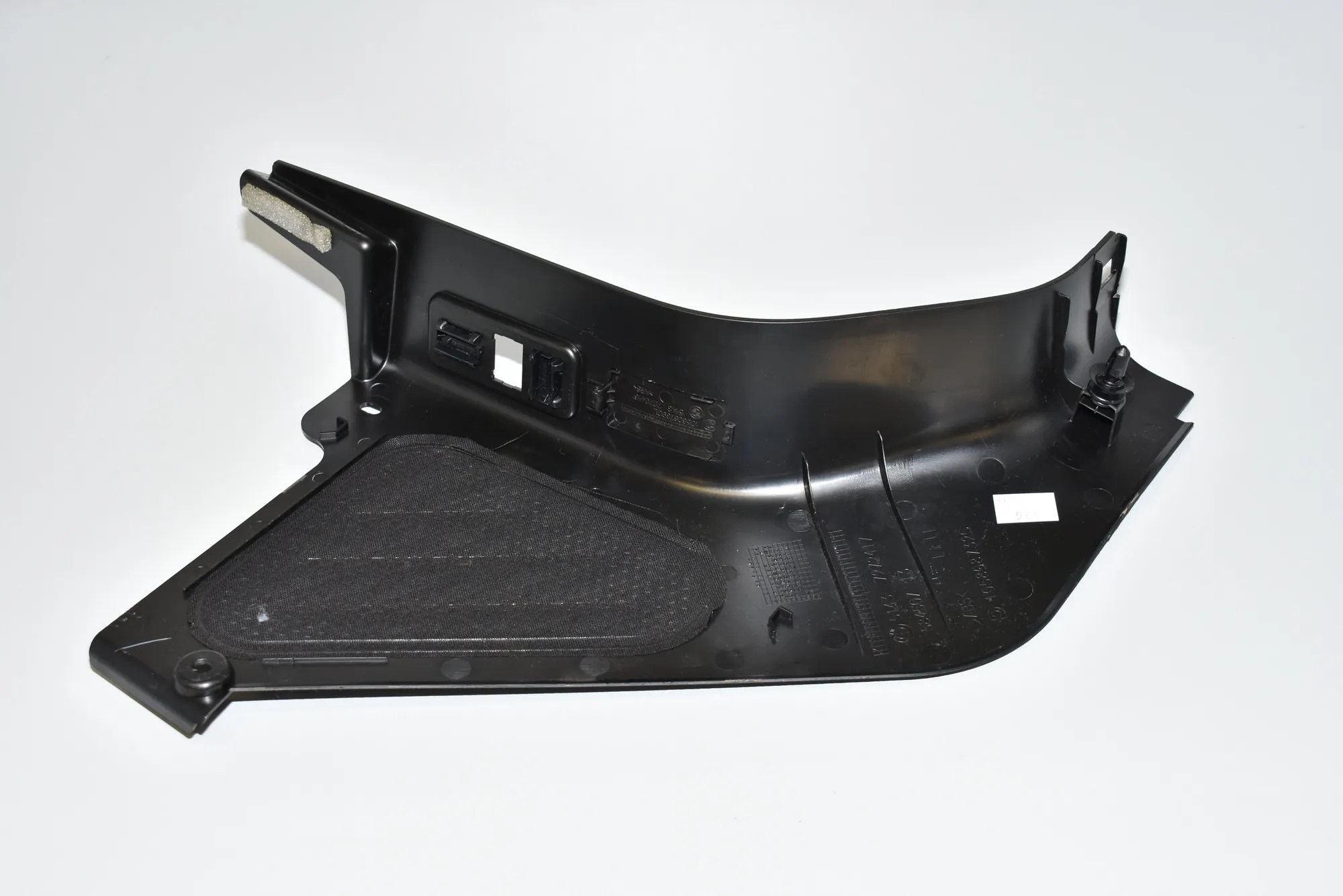 Front Left A Pillar Trim – OEM 7272417 · BMW i3 (I01) Electric 2019 – 3