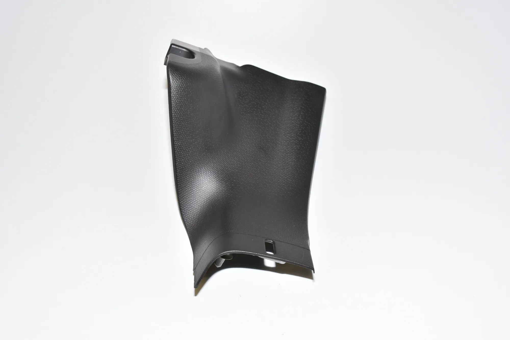 Rear Left Interior Step Trim – OEM 7272381 · BMW i3 (I01) Electric 2019 – 2