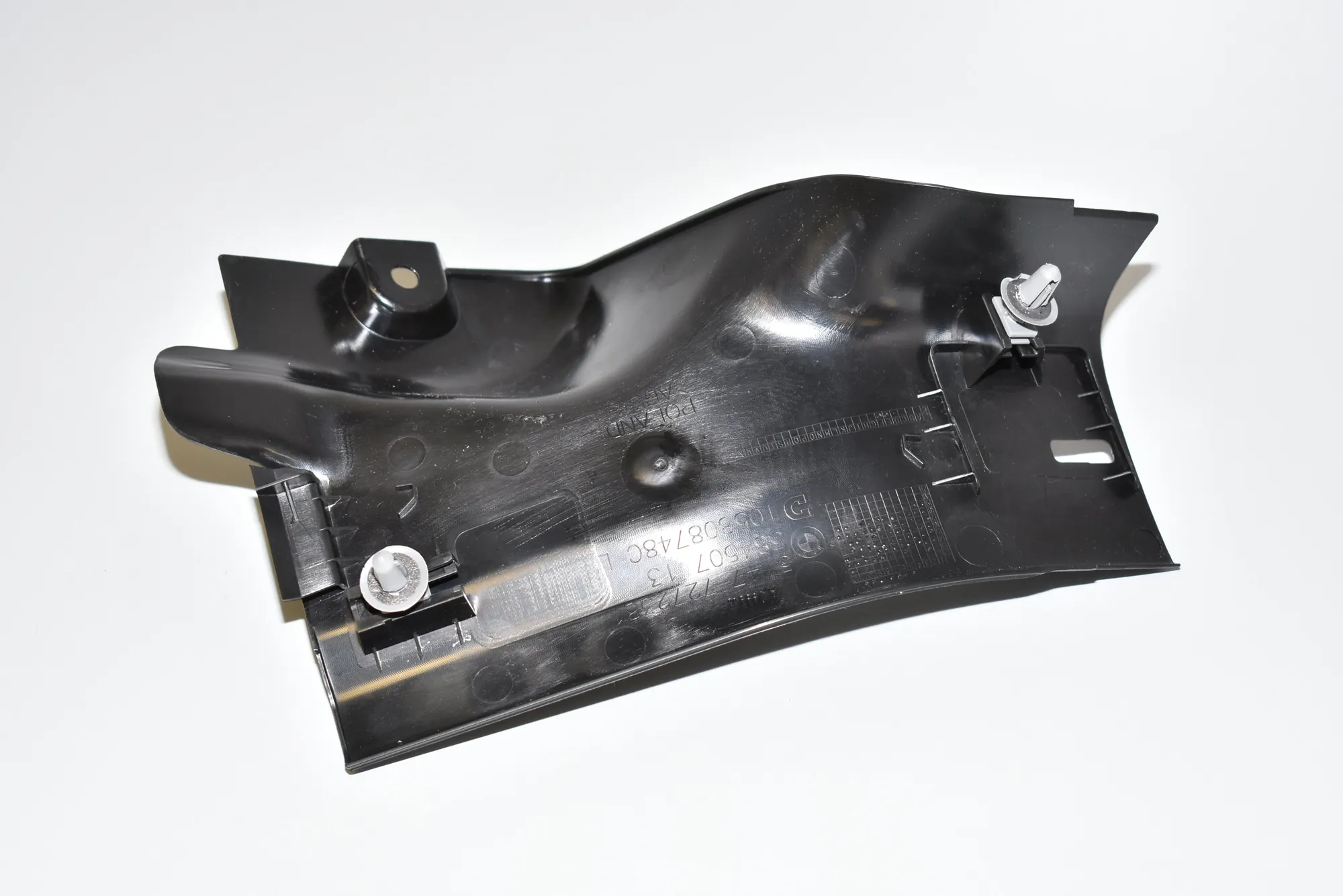 Rear Left Interior Step Trim – OEM 7272381 · BMW i3 (I01) Electric 2019 – 3
